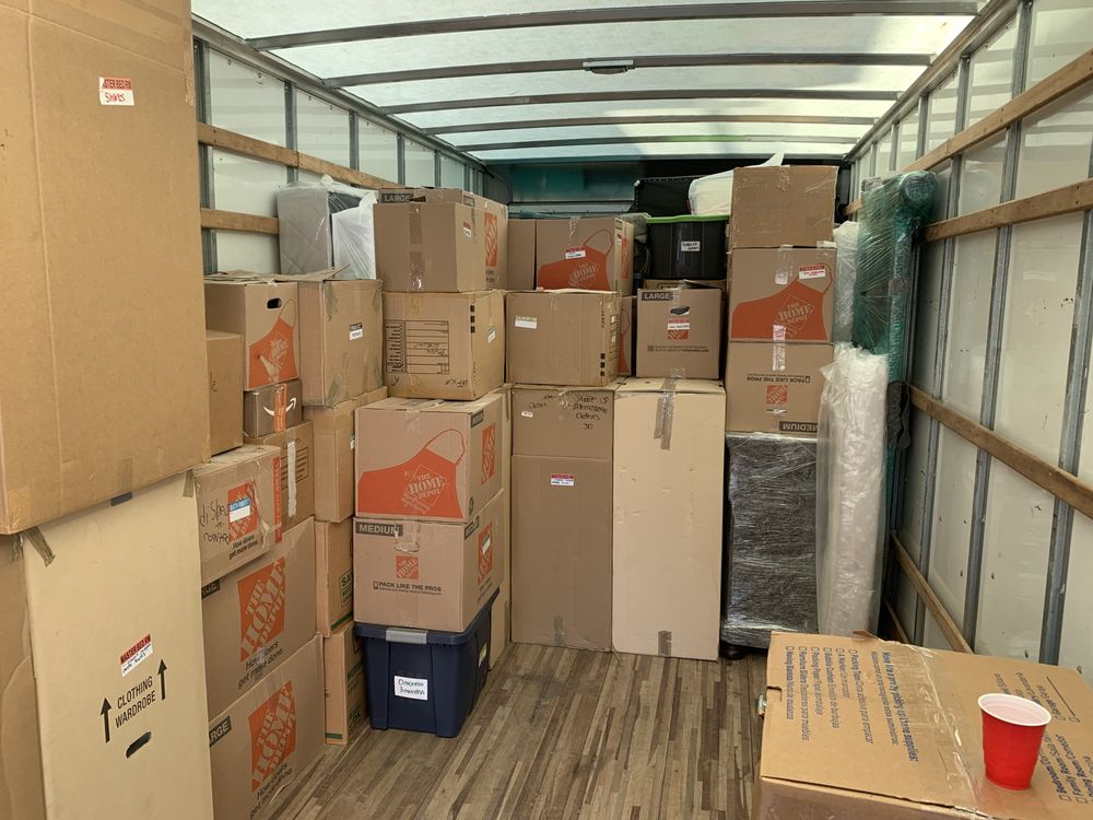 College Moving Nerds