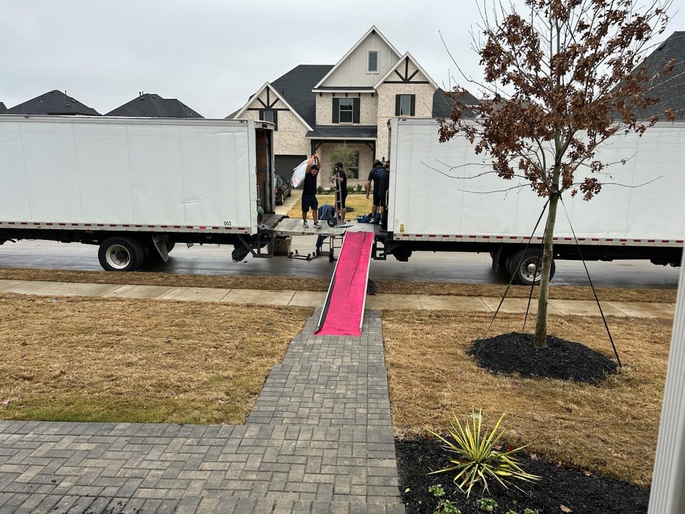Red Carpet Moving