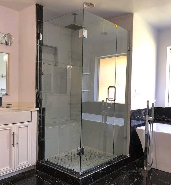 E & M Glaziers