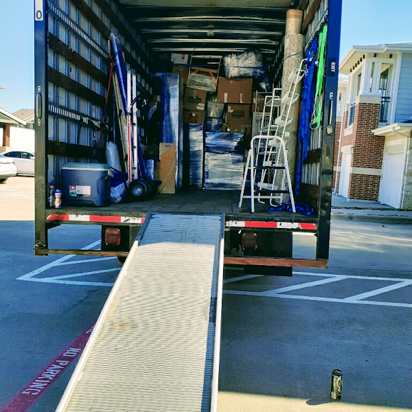 Lion Heart Movers of Frisco