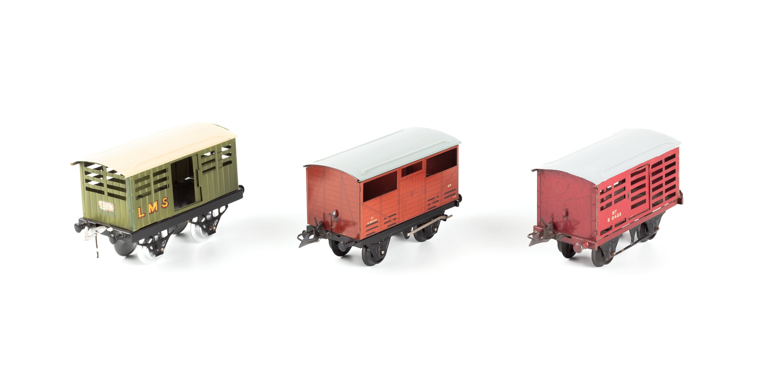 Hornby railway carriages and wagons by Meccano