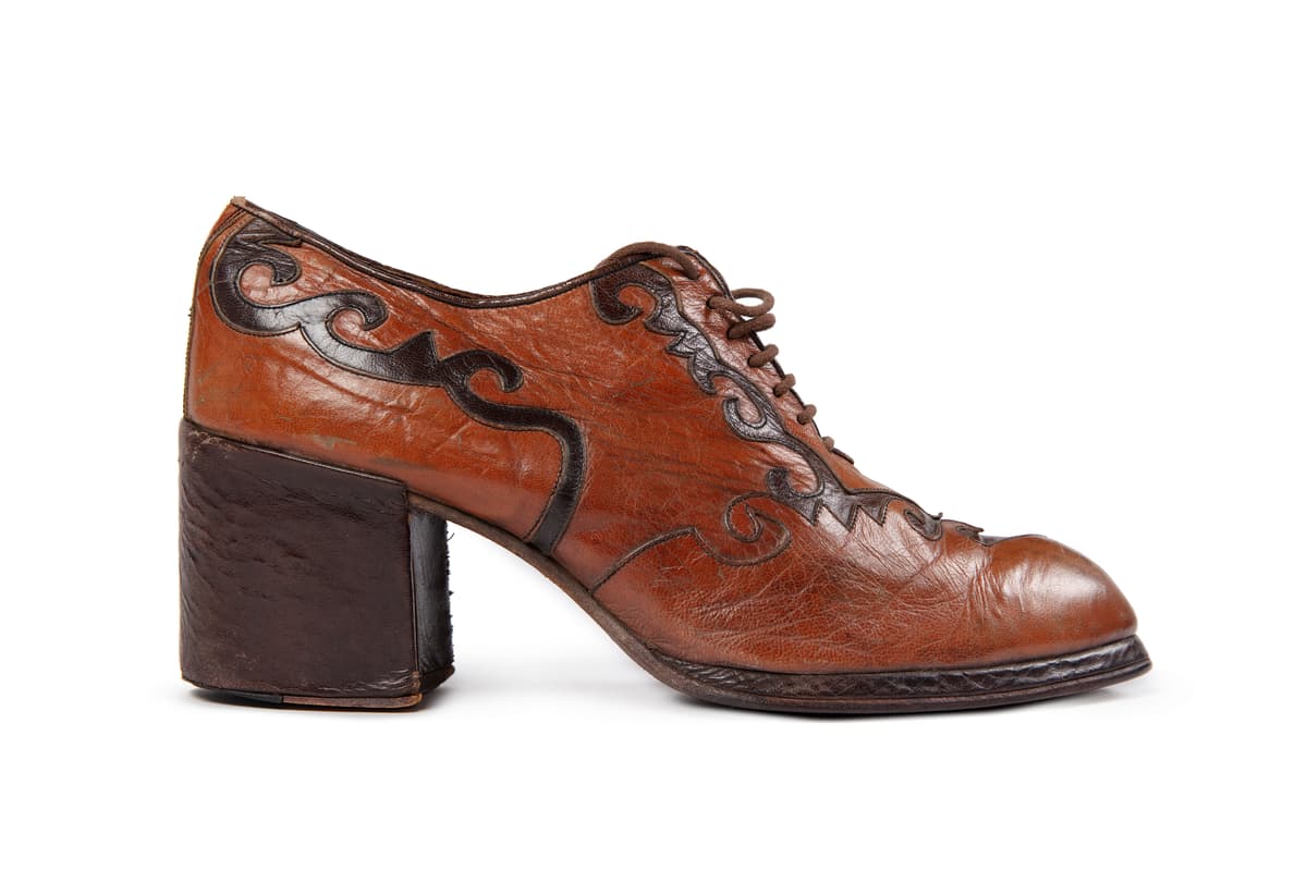 Powerhouse Collection - Pair of mens Oxford shoes worn by  display picture 1