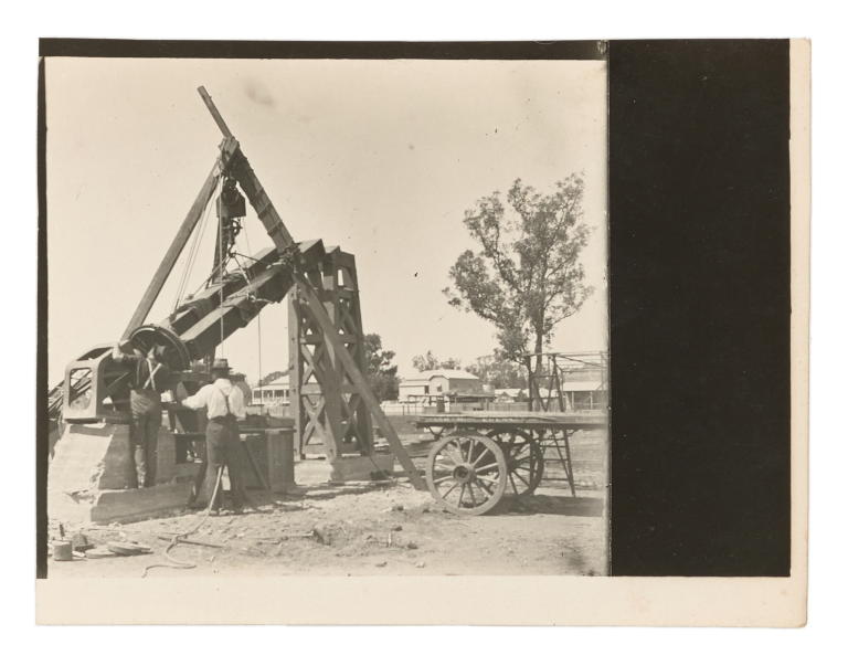 Photograph of setting up astrograph telescope at Goondiwindi