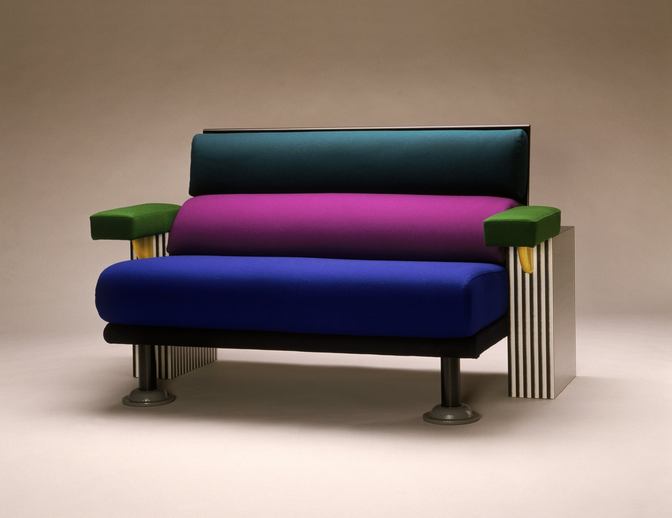 'Lido' couch made by Memphis