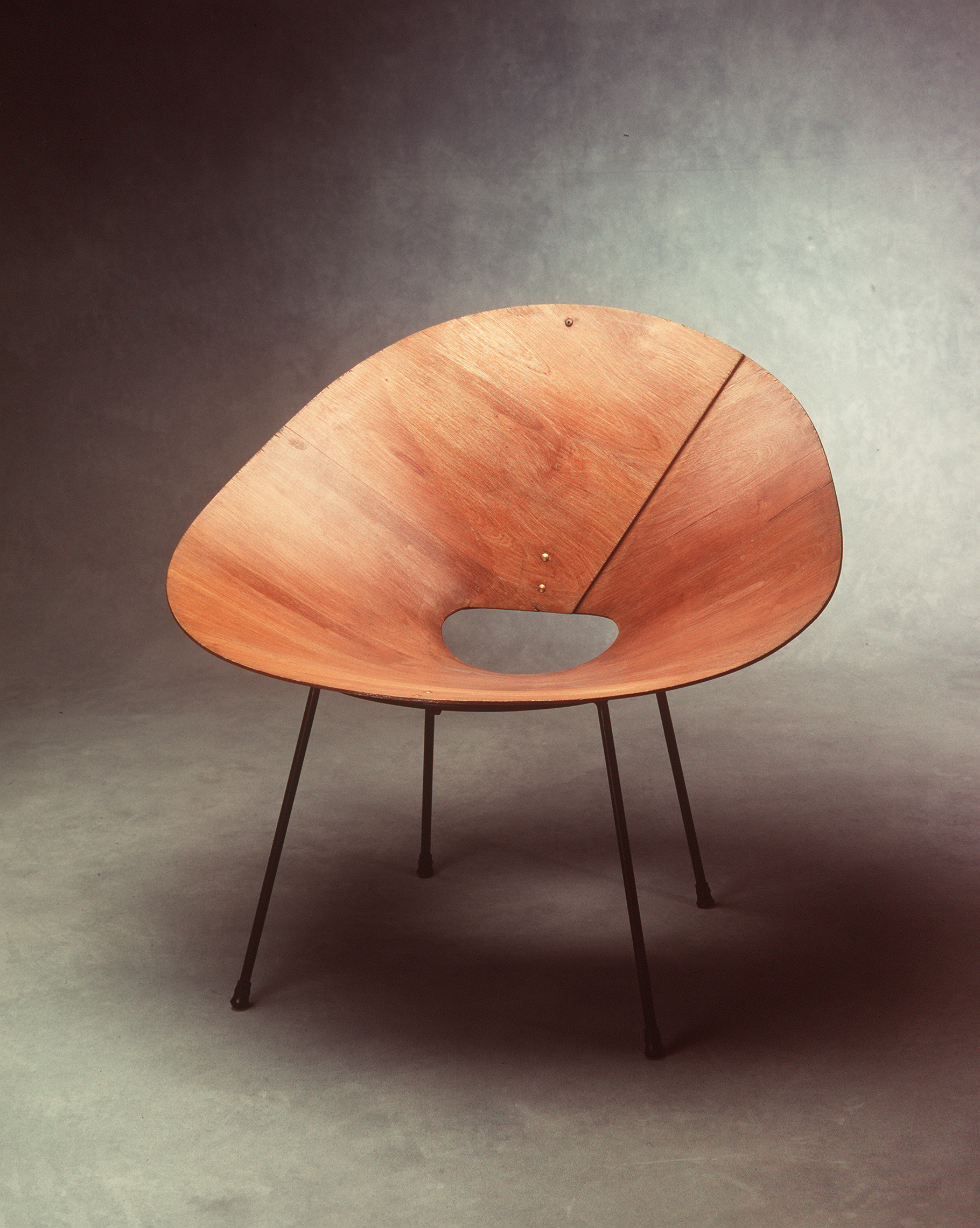 'Kone' plywood chair shells by Roger McLay