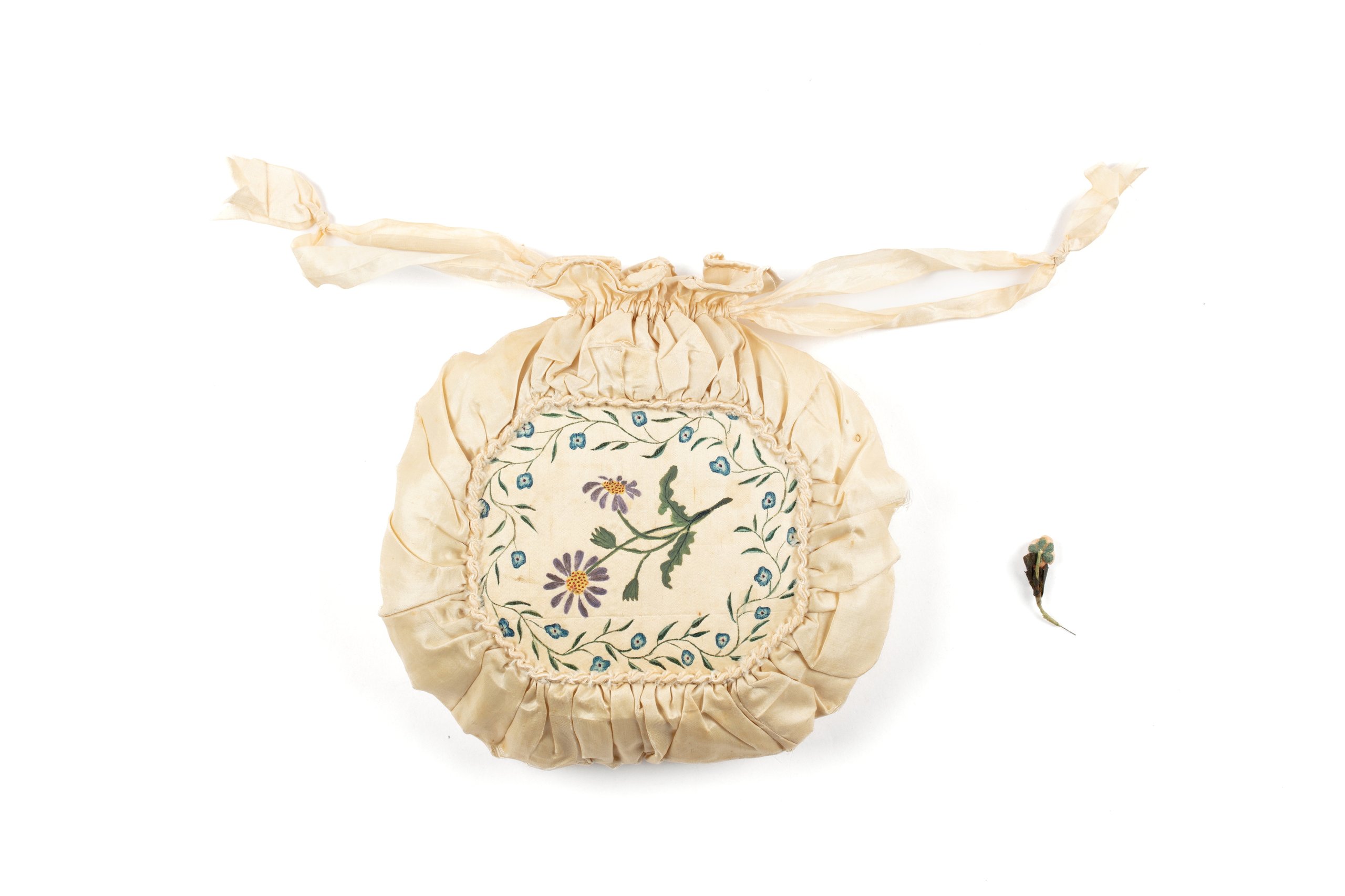 Drawstring purse used by Agnes Thompson at her wedding