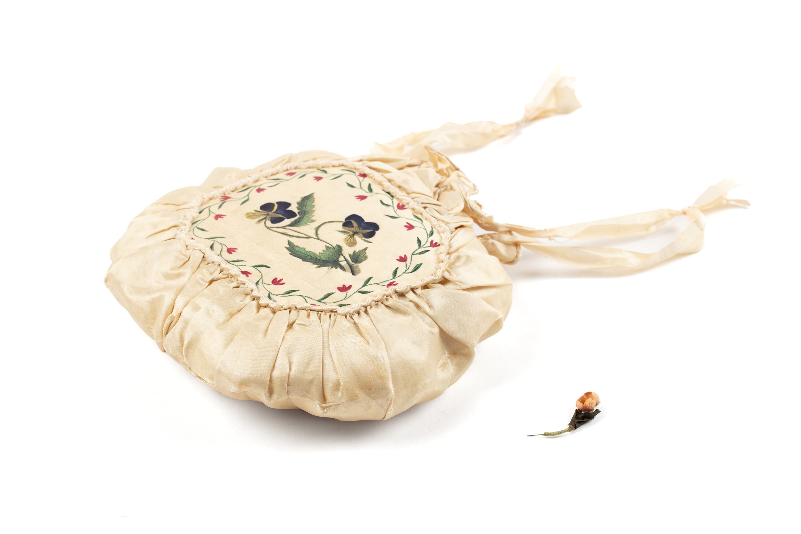 Drawstring purse used by Agnes Thompson at her wedding