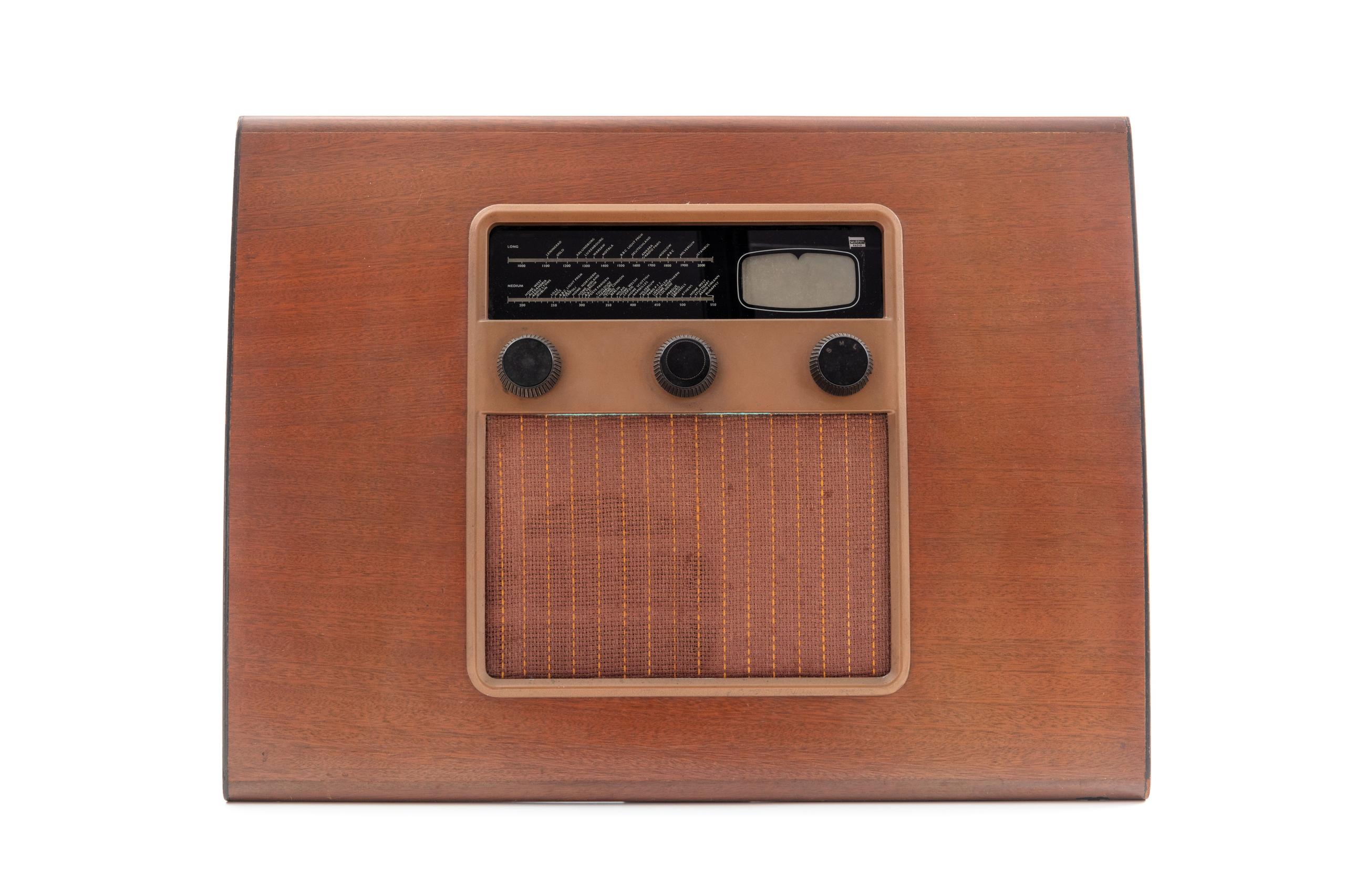 Powerhouse Collection - Murphy A104 radio made in England, 1946