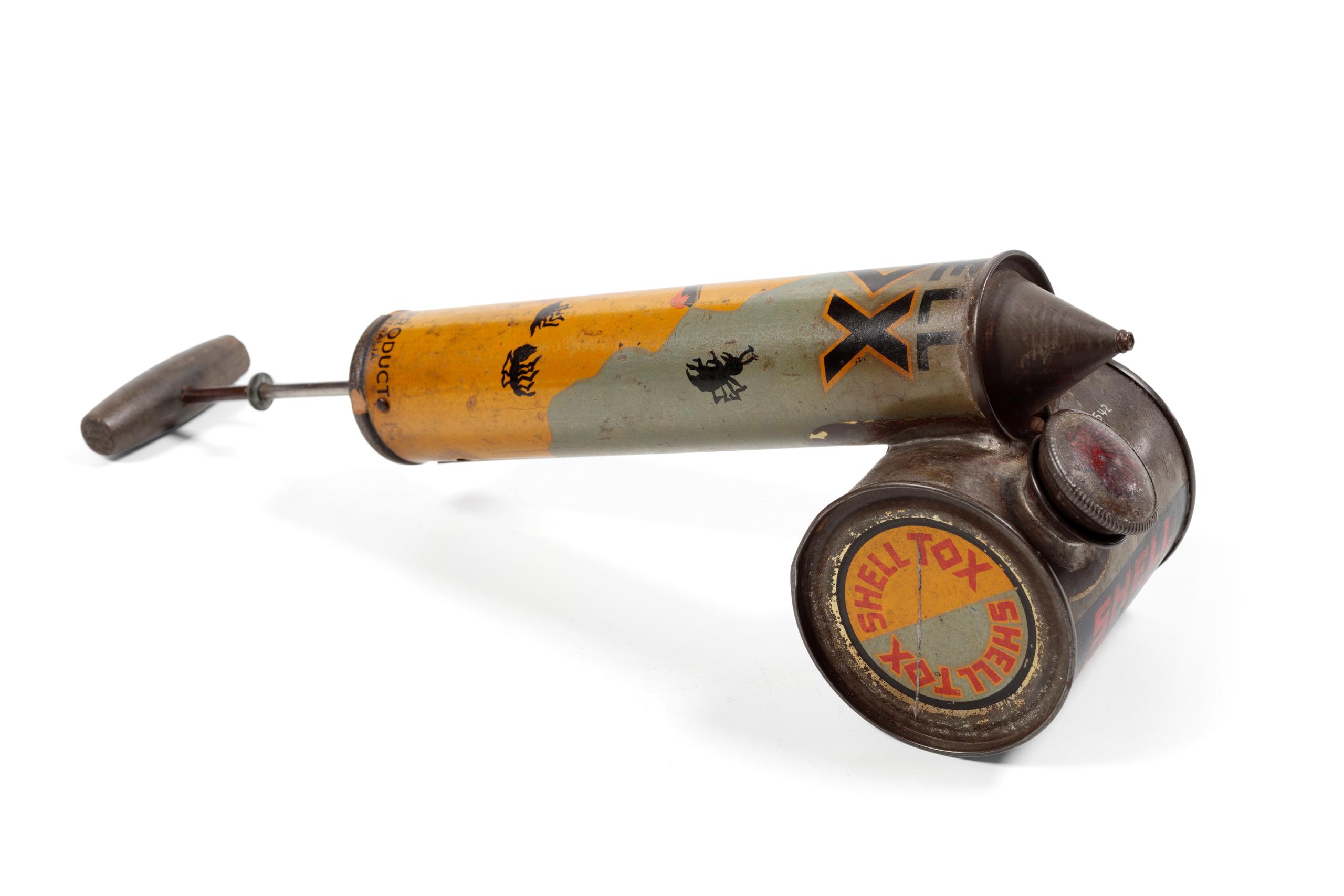 ヴィンテージ FLY-TOX 殺虫剤用ポンプ式スプレー Powerhouse Collection - 'Shell Tox' fly spray atomiser, 1920-1959