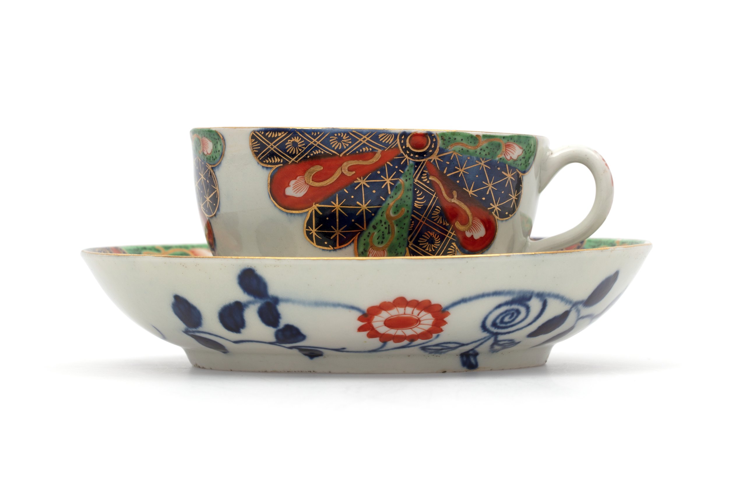 Tea cup and saucer with Imari pattern by Worcester Porcelains