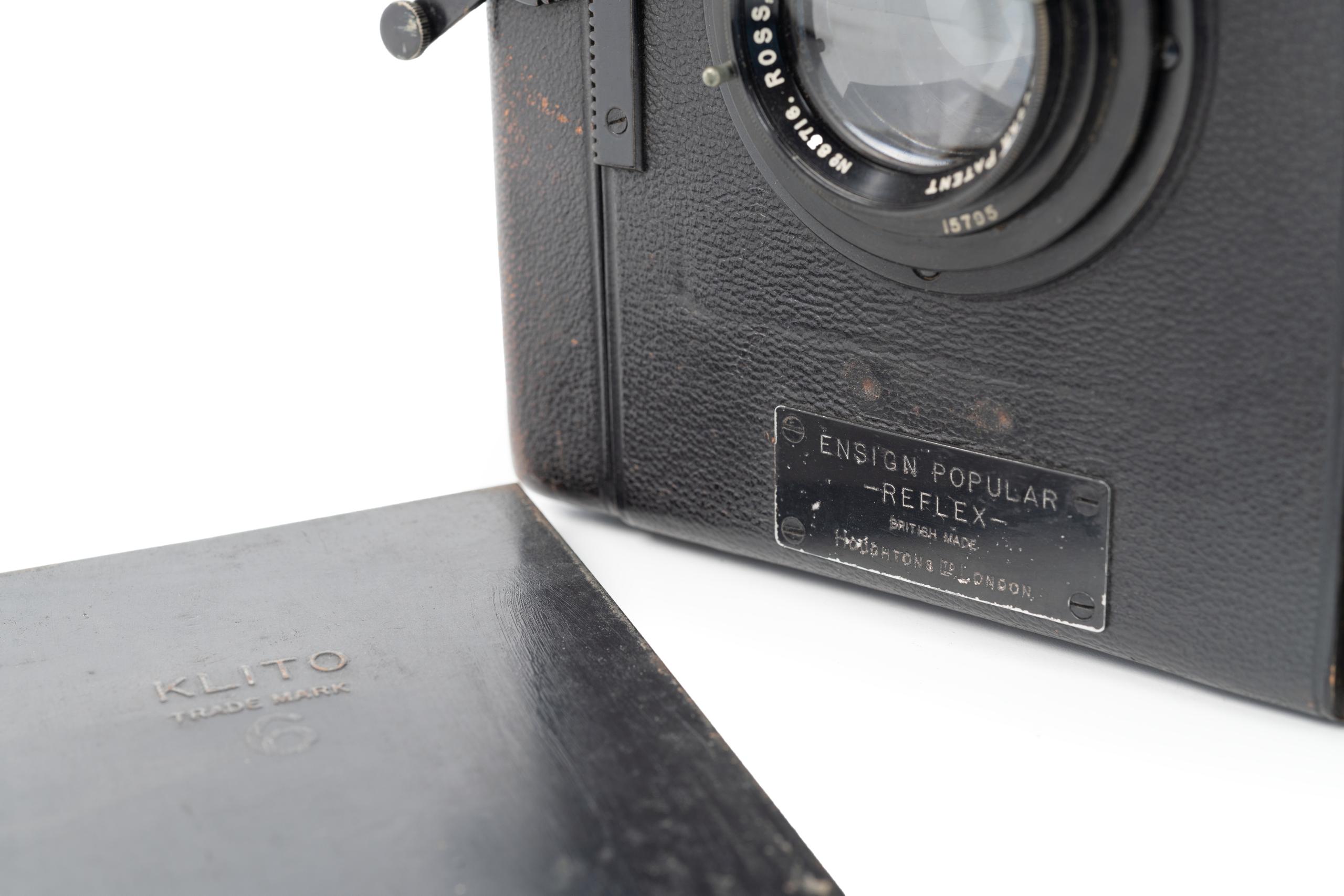 Powerhouse Collection - ⁨'Ensign Popular Reflex' camera with film