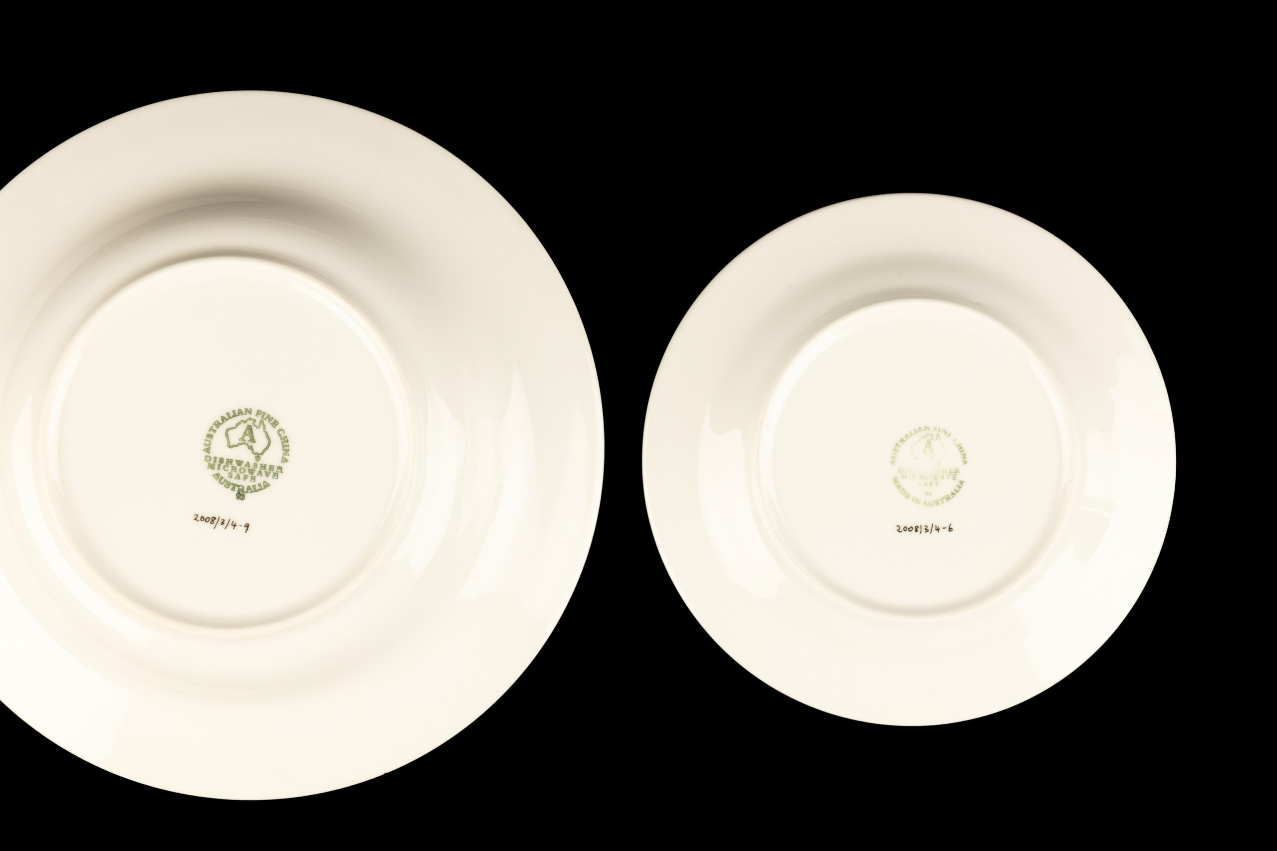 Tableware and napkin designed by Ken Done