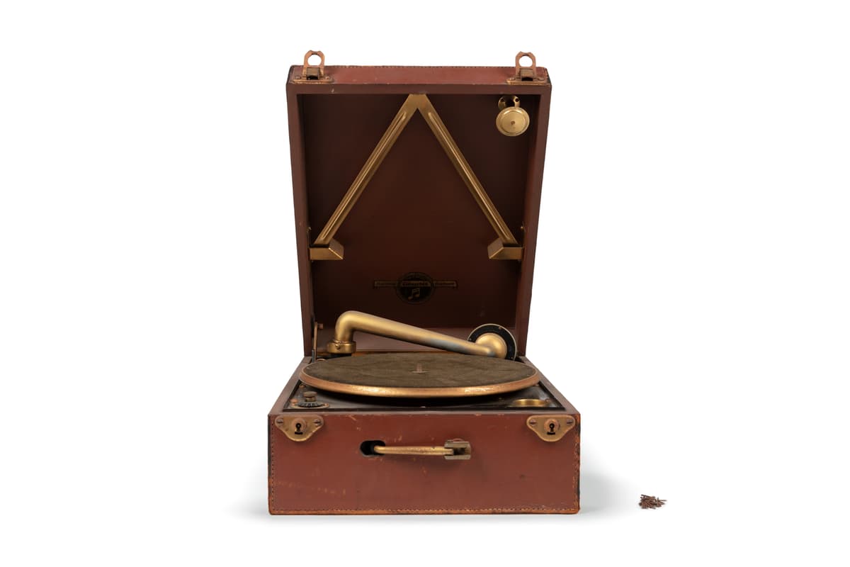Powerhouse Collection - Portable Columbia Grafonola made in