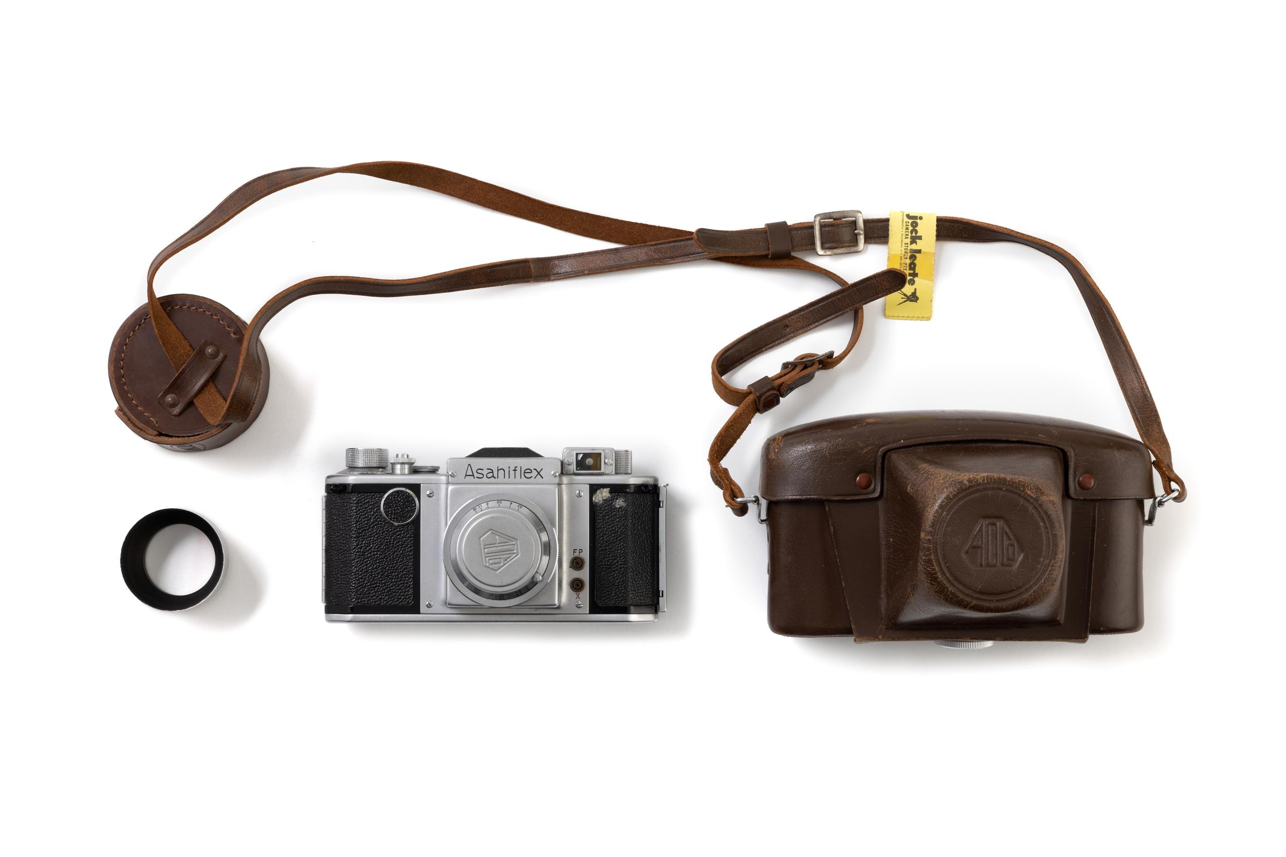 Powerhouse Collection - ⁨'Asahiflex' camera by Asahi Optical Co