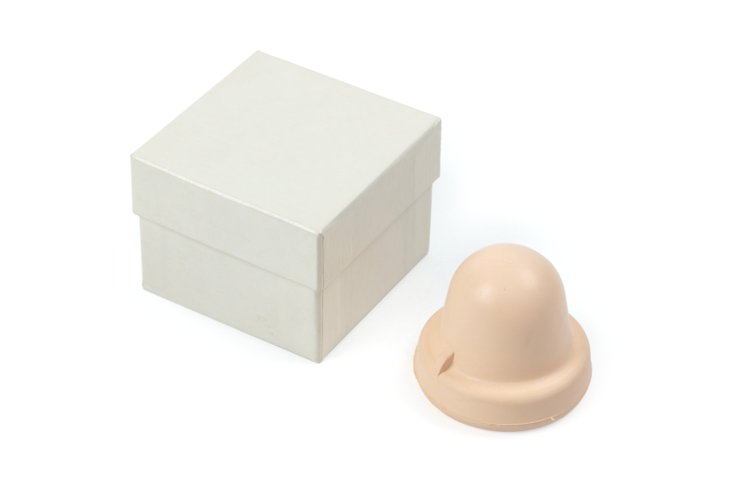Contraceptive cervical cap