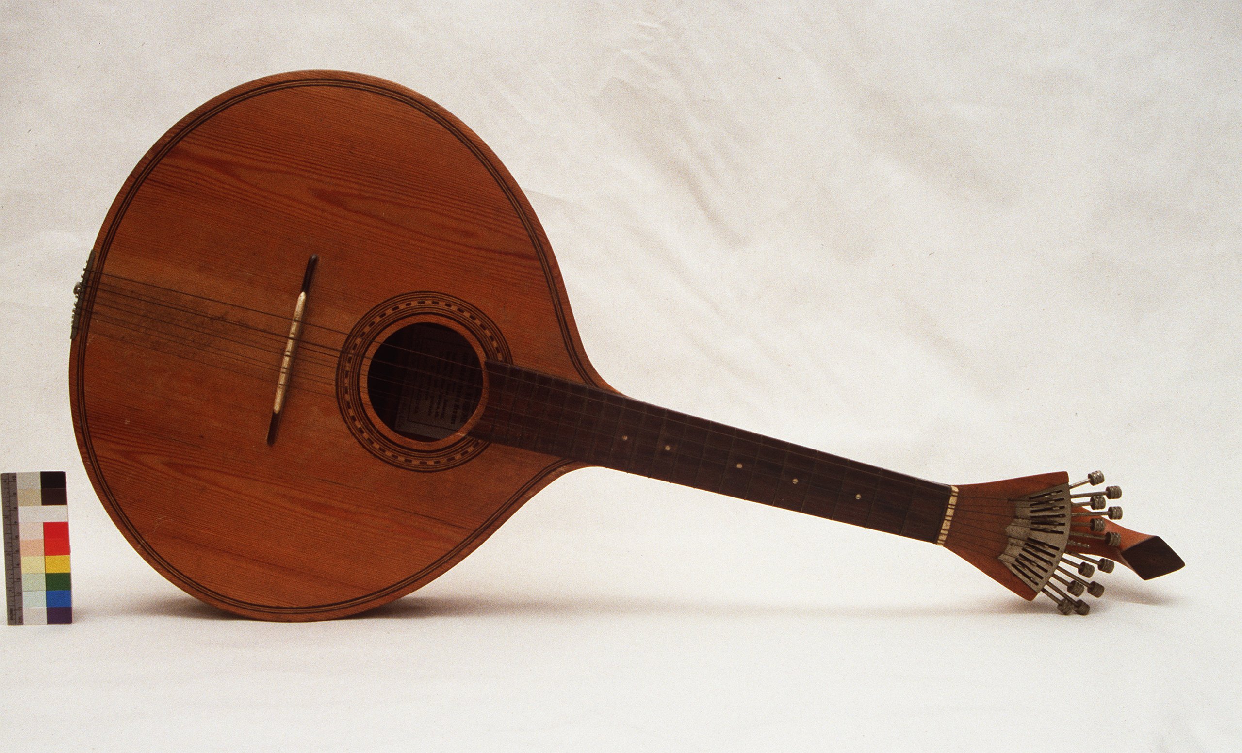 Cavaco Portuguese guitar used by the Jandaschewsky family musical clowns