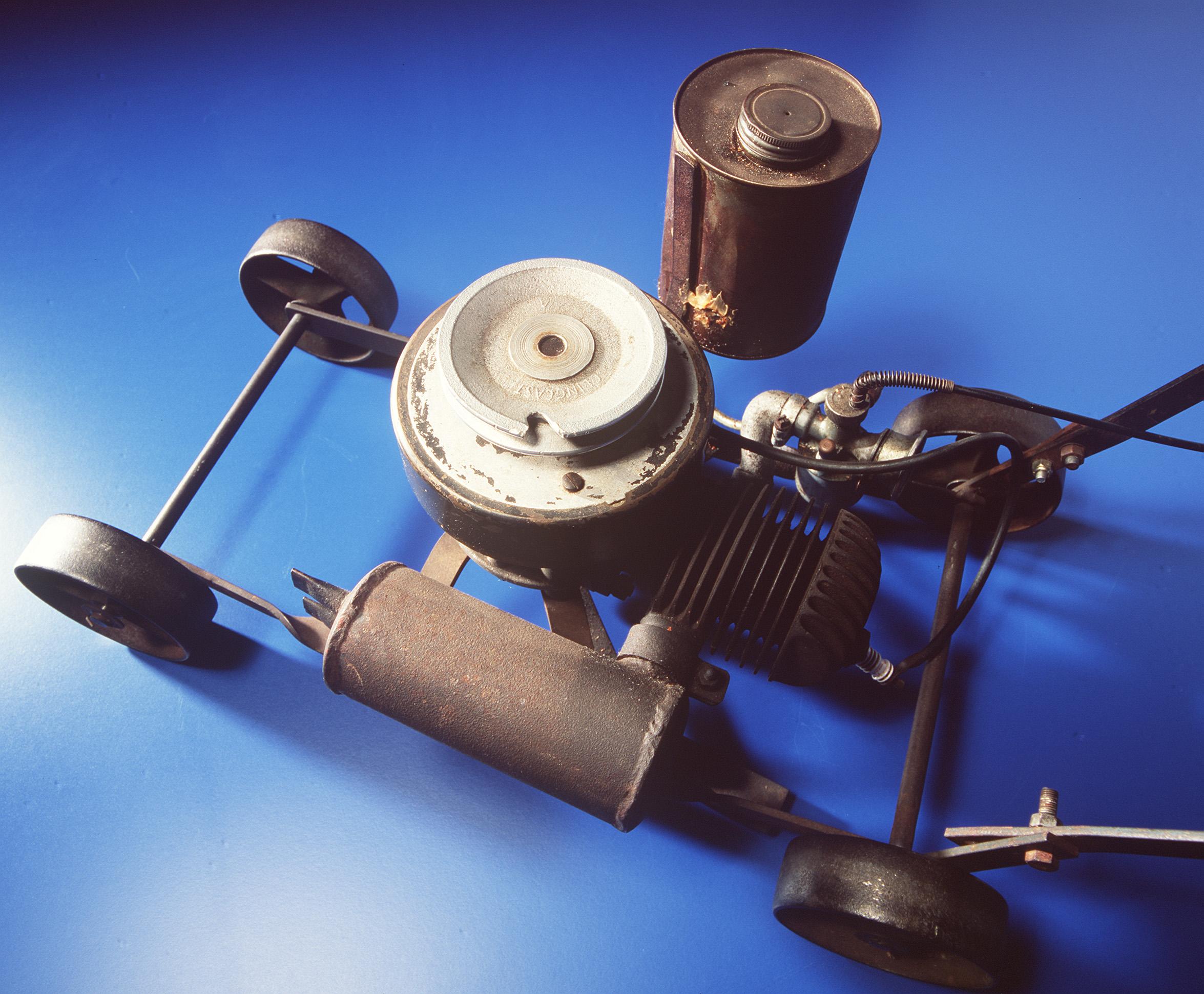 Victa 'peach tin' prototype rotary lawn mower