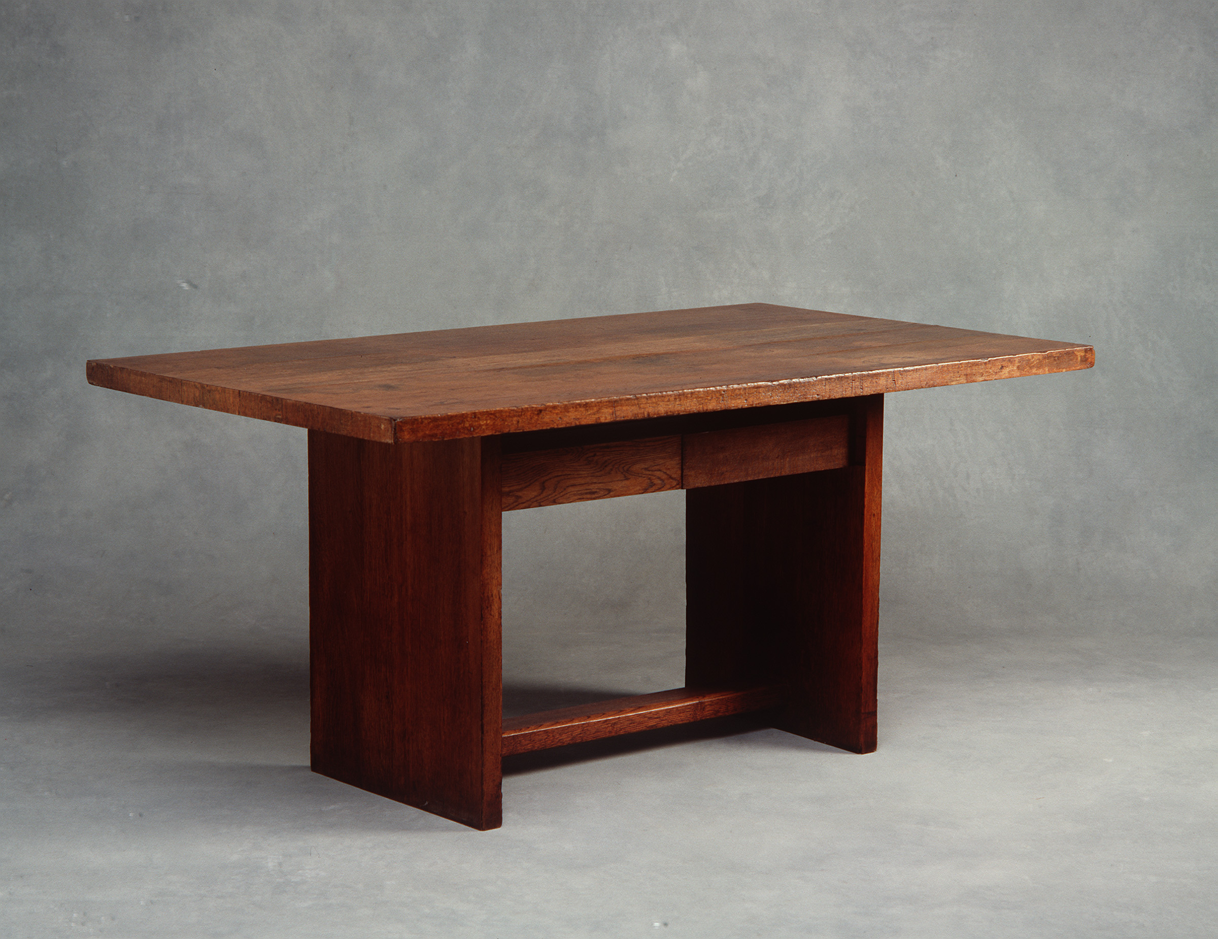 Study table designed by Marion Mahony and Walter Burley Griffin