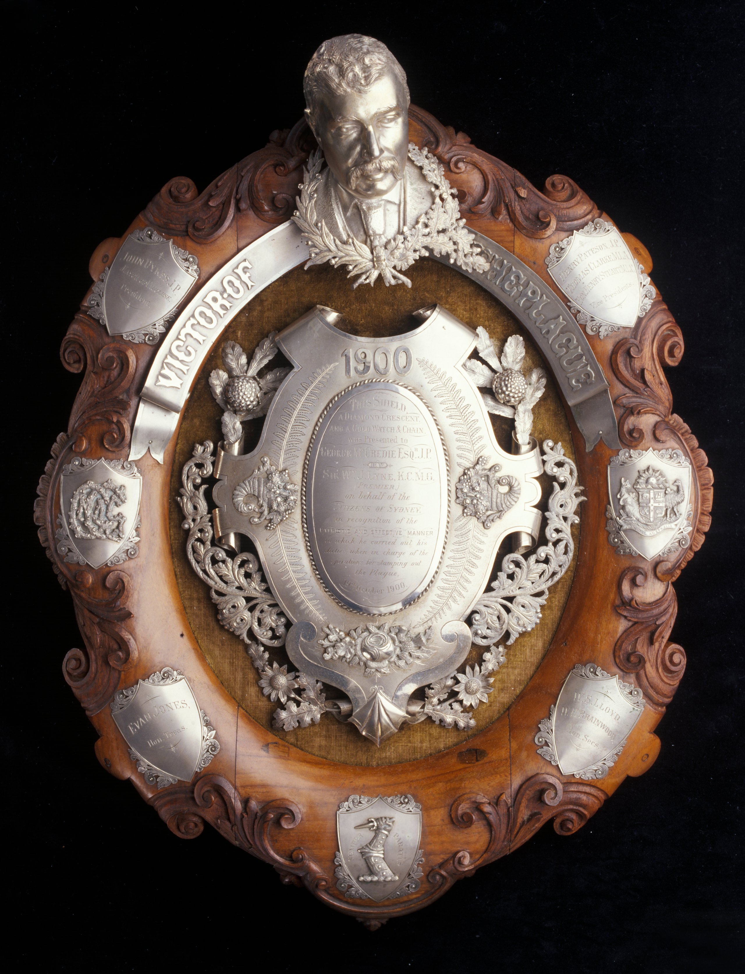 Commemorative shield 'Victor of the Plague'