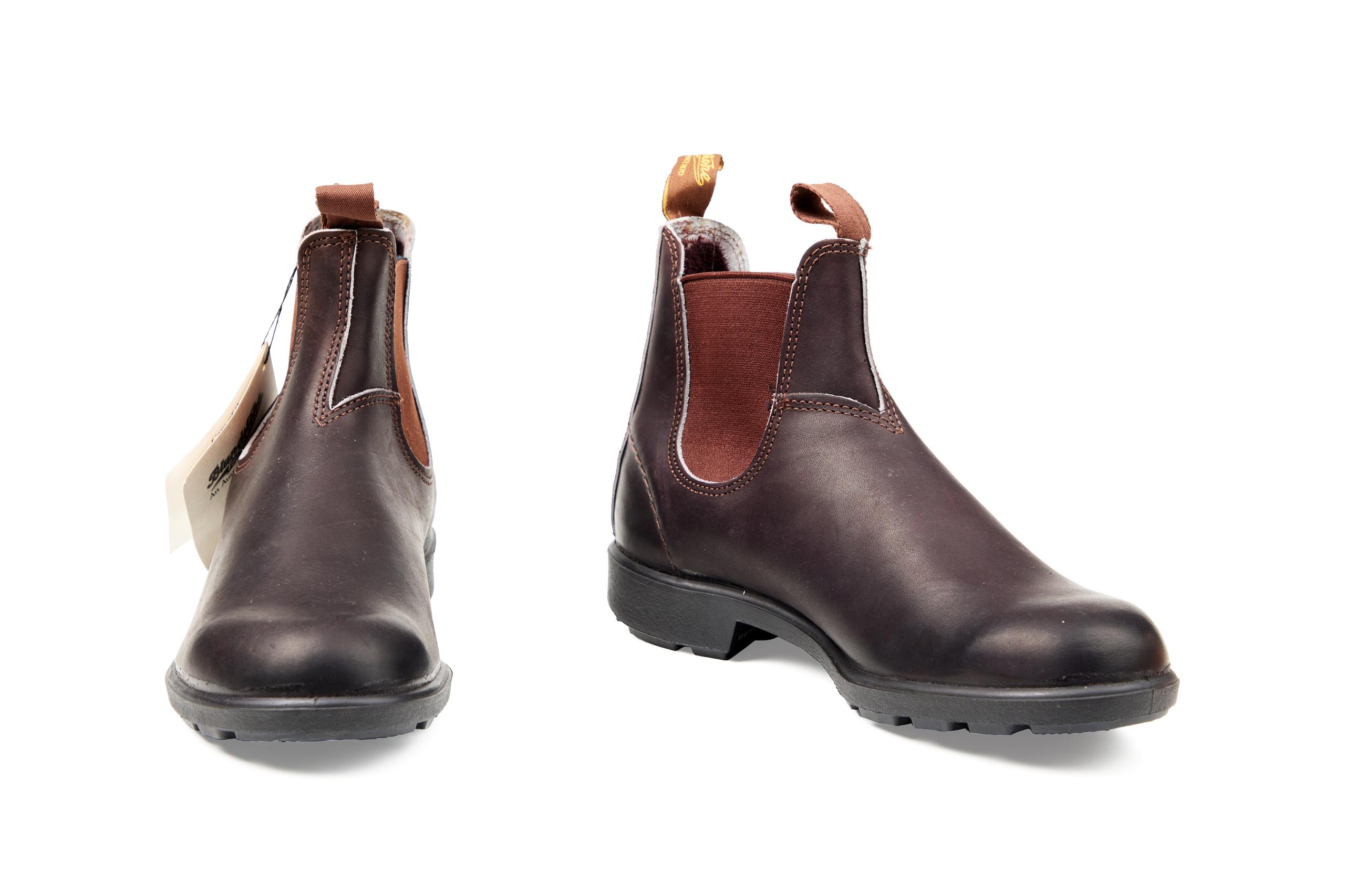 Pair of '505' unisex boots with shoebox by Blundstone