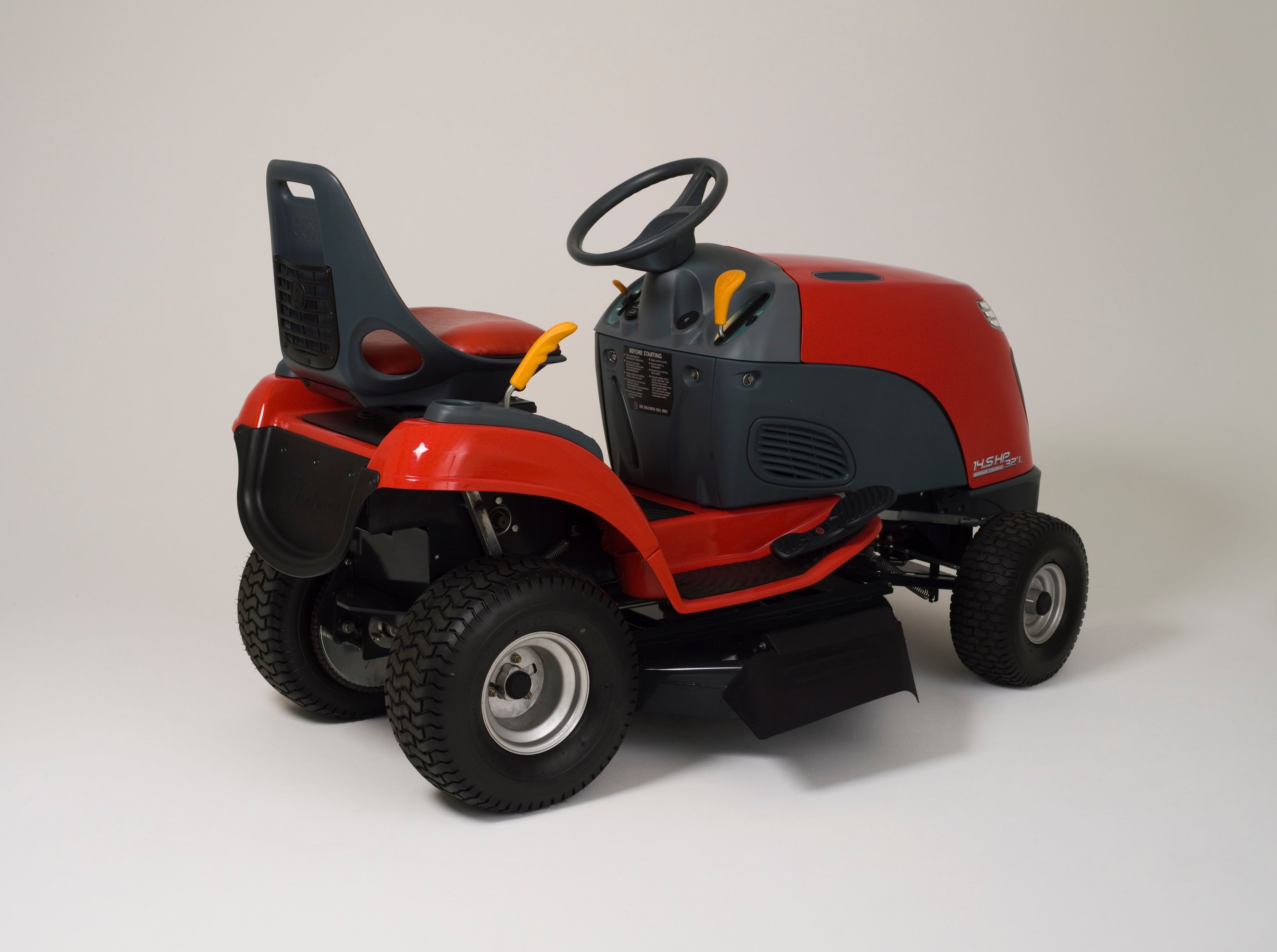 Cox ride on online lawn mower