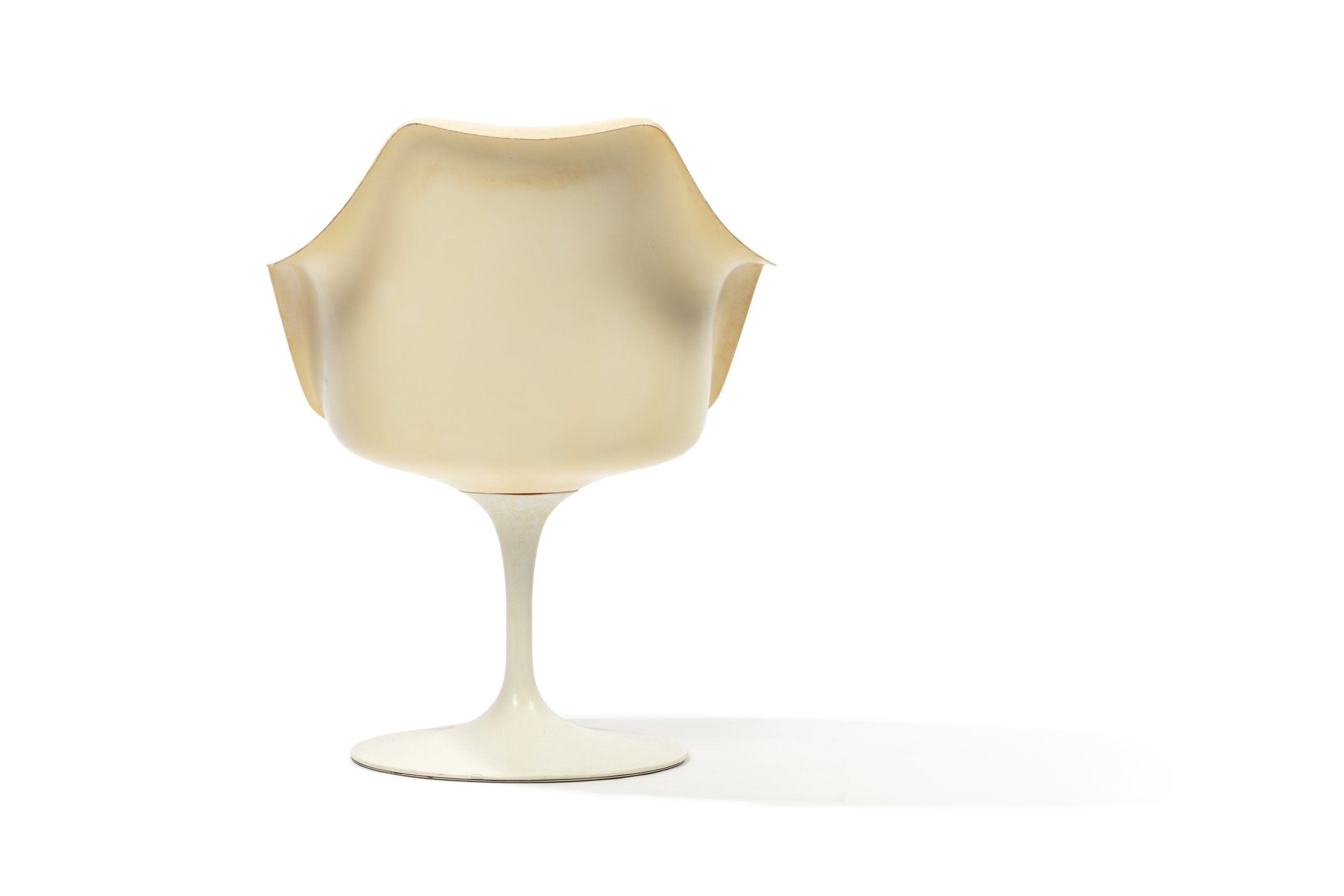 'Tulip' chair designed by Eero Saarinen