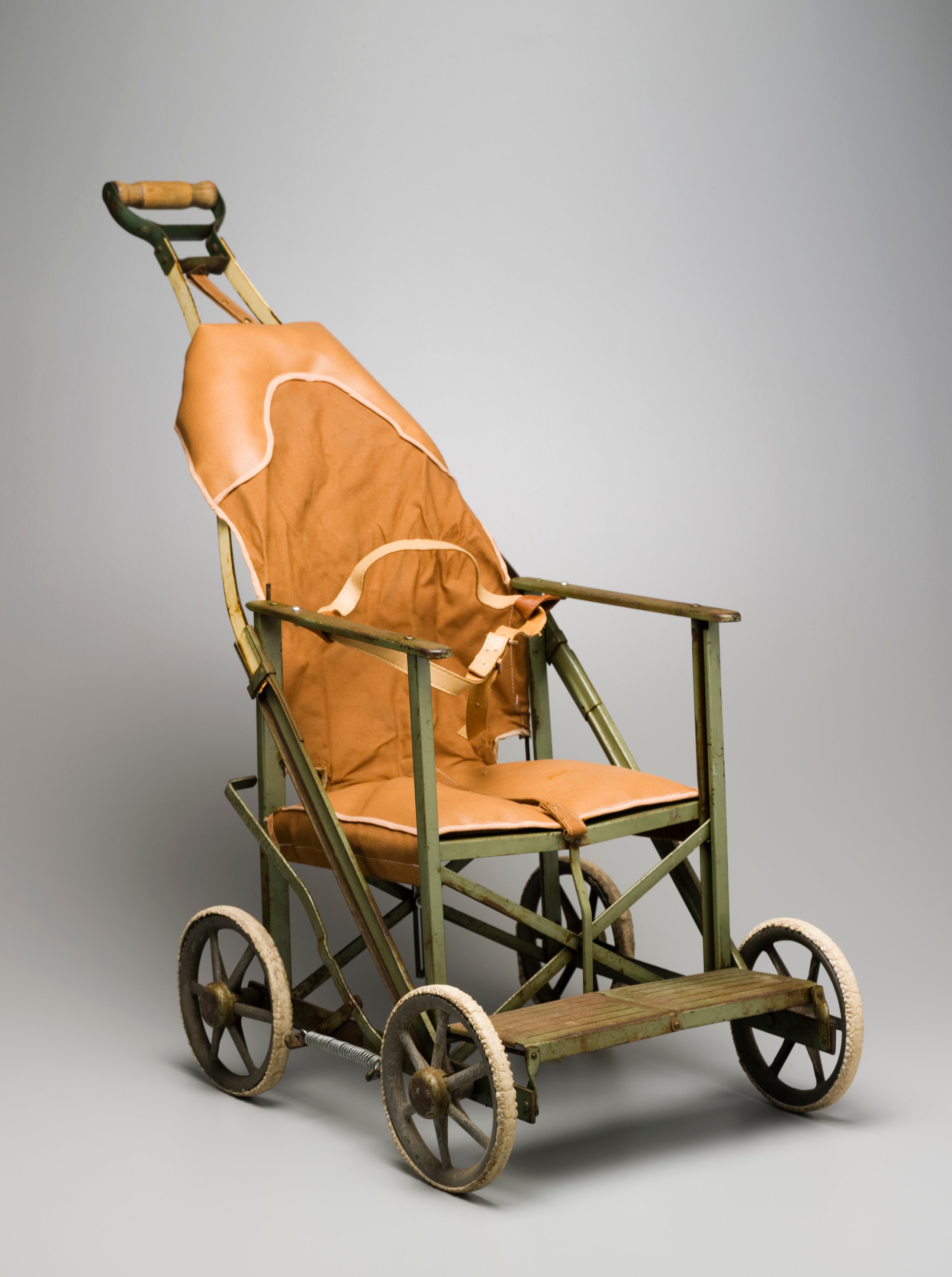 'Stoway' folding stroller