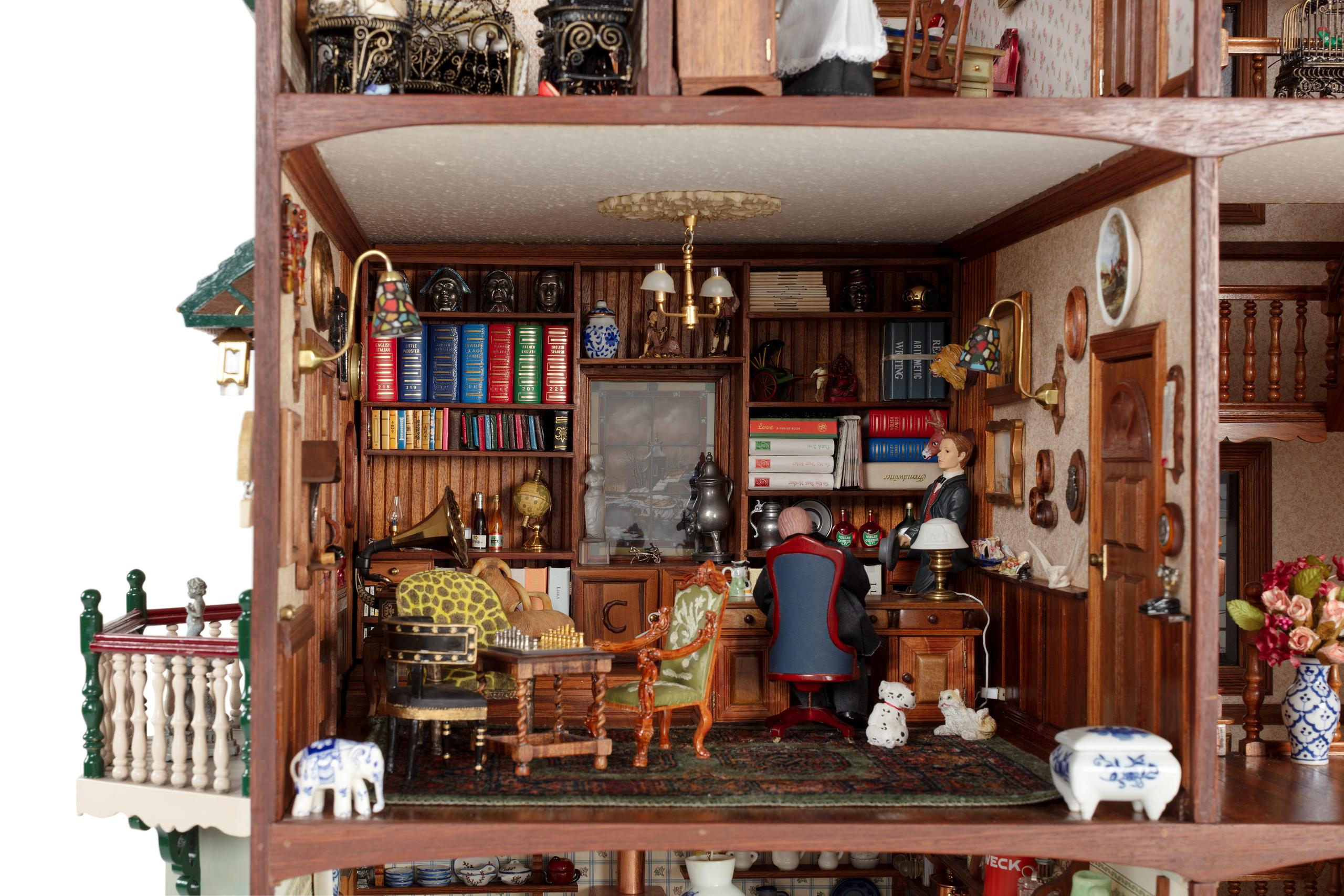 Powerhouse Collection - ⁨Doll's house made by Frans and Christina