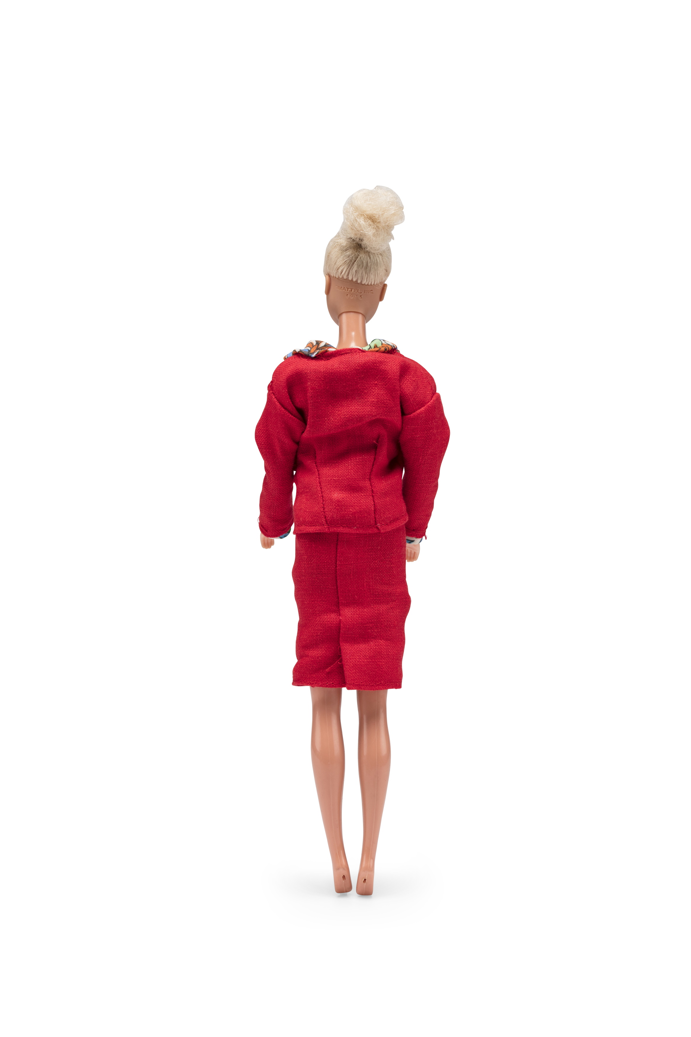 Barbie doll wearing Qantas uniform