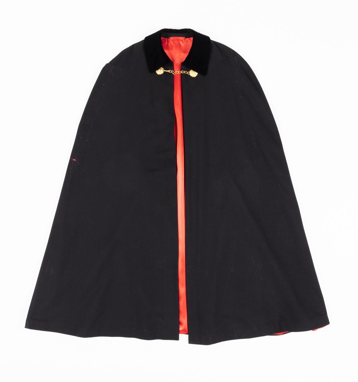 Powerhouse Collection - Opera cloak worn by Sir Warwick Fairfax, c. 1950