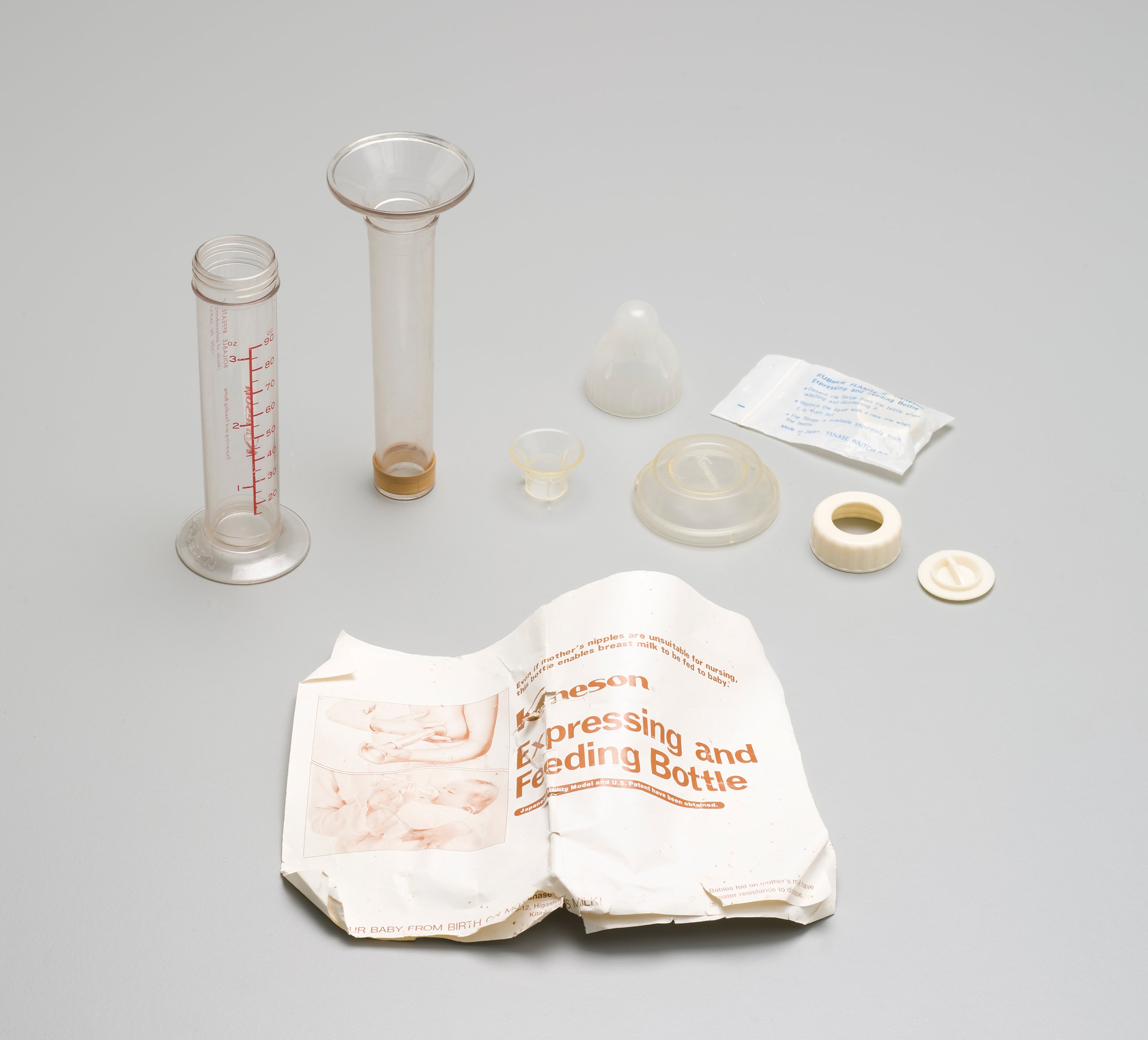 'Kaneson Expressing and Feeding Bottle' breast pump