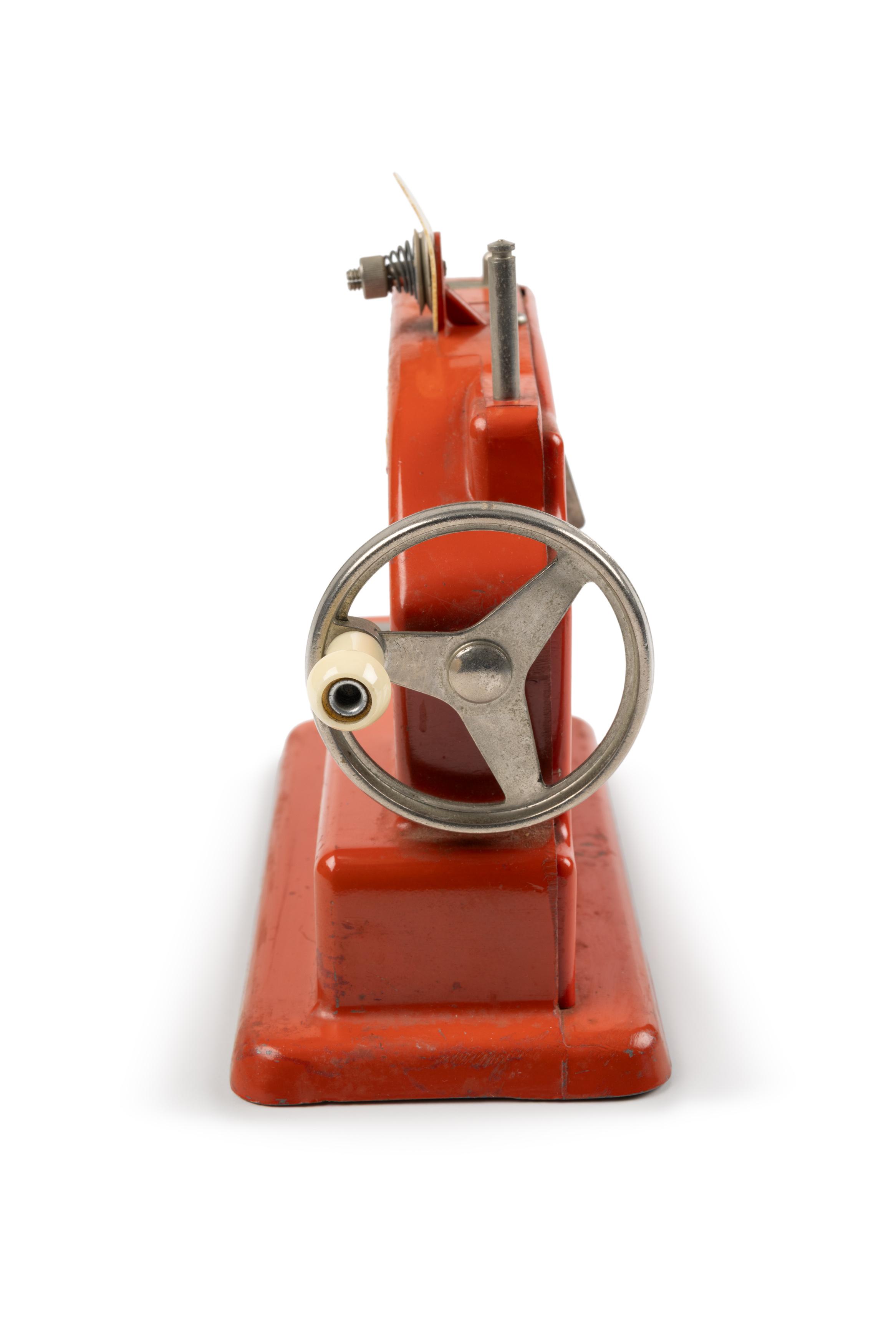 Powerhouse Collection - ⁨'Vulcan Minor' toy sewing machine⁩, c 1957