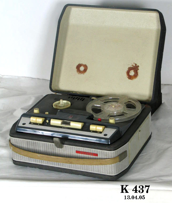 Powerhouse Collection - Reel to reel tape recorder made by Philips