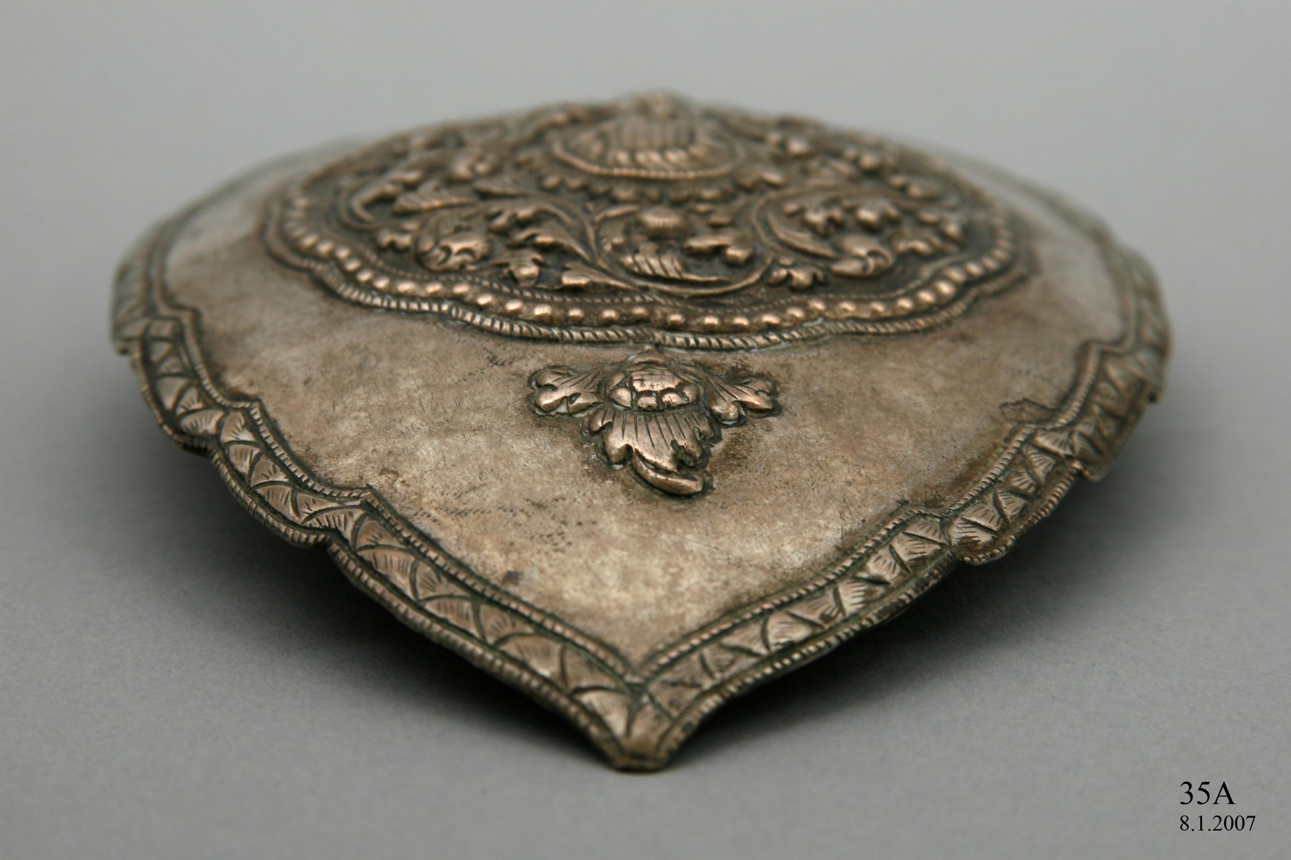 Source Unknown Silver and Gold Ornate Belt Buckle Ancient silver belt buckles from Northern Song Dynasty main image 3