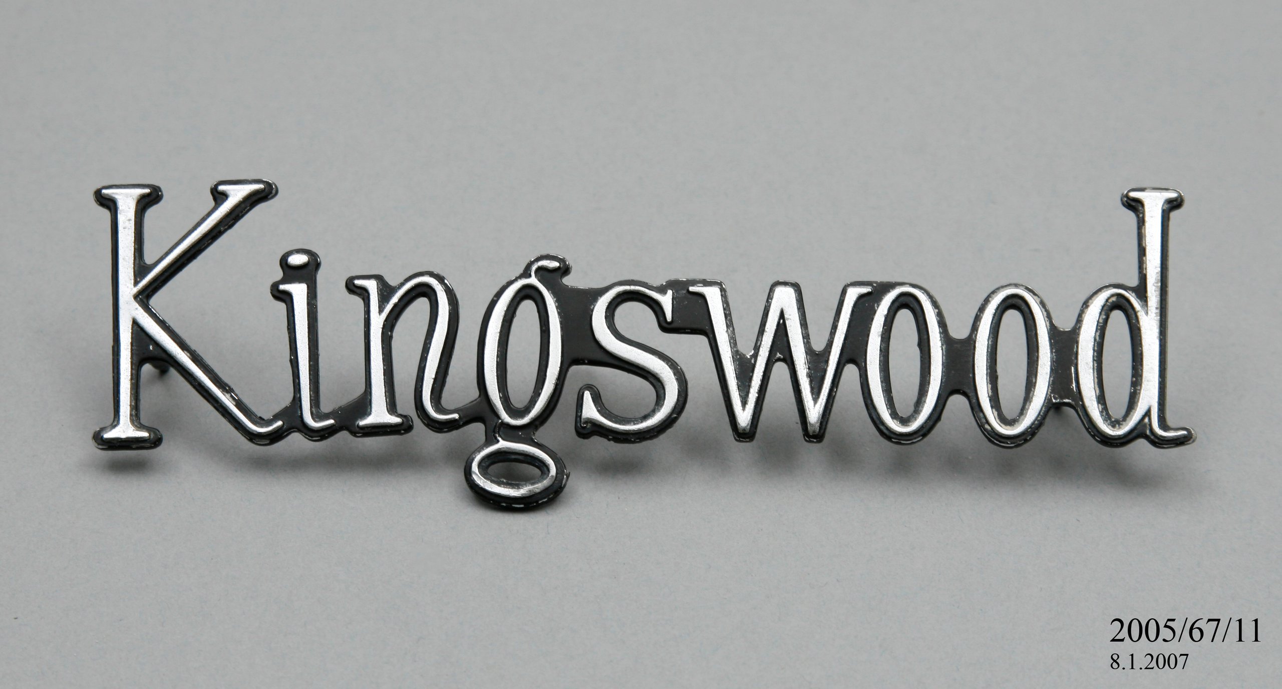 Holden HQ 'Kingswood' car badge