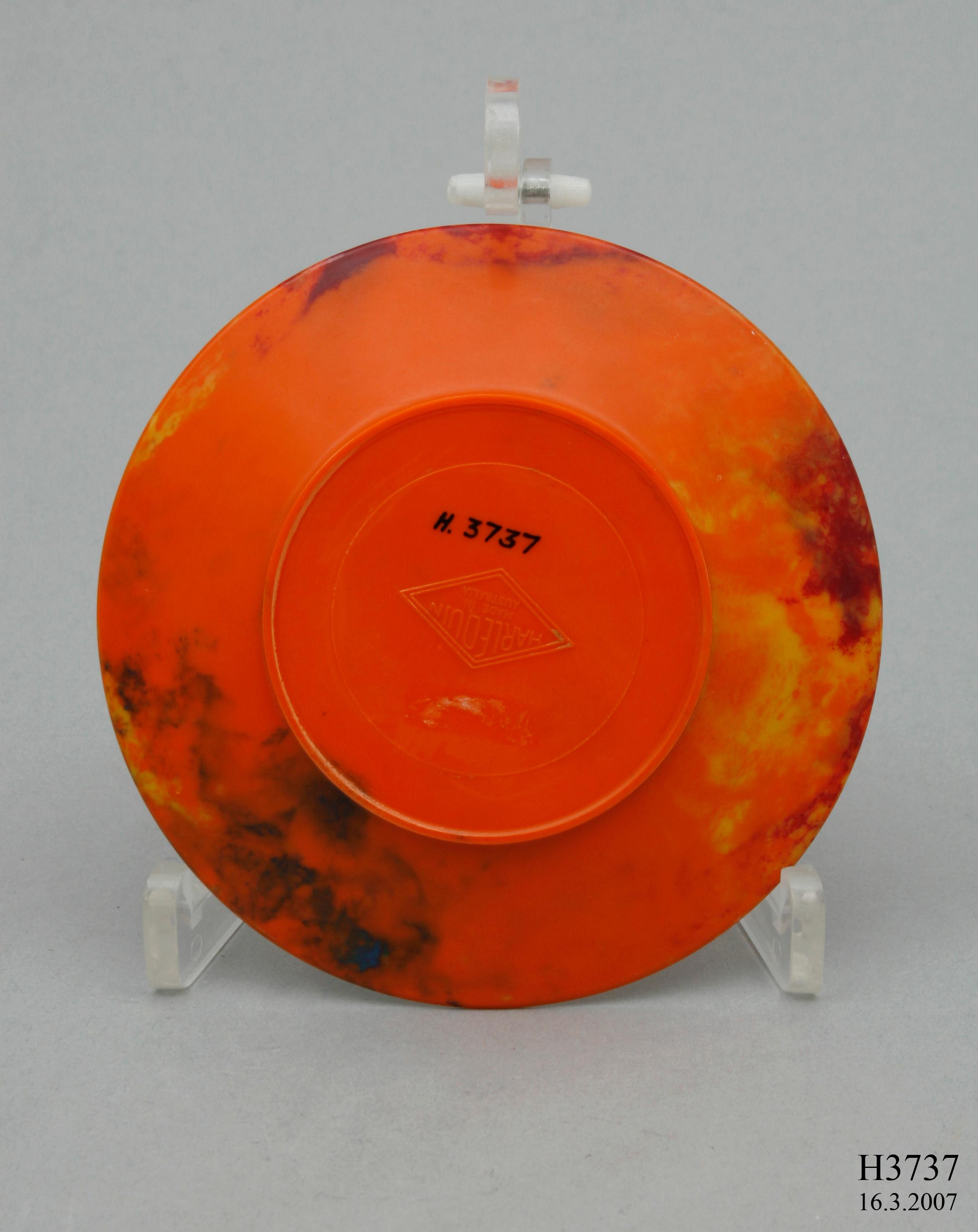 'Harlequin' dessert plate