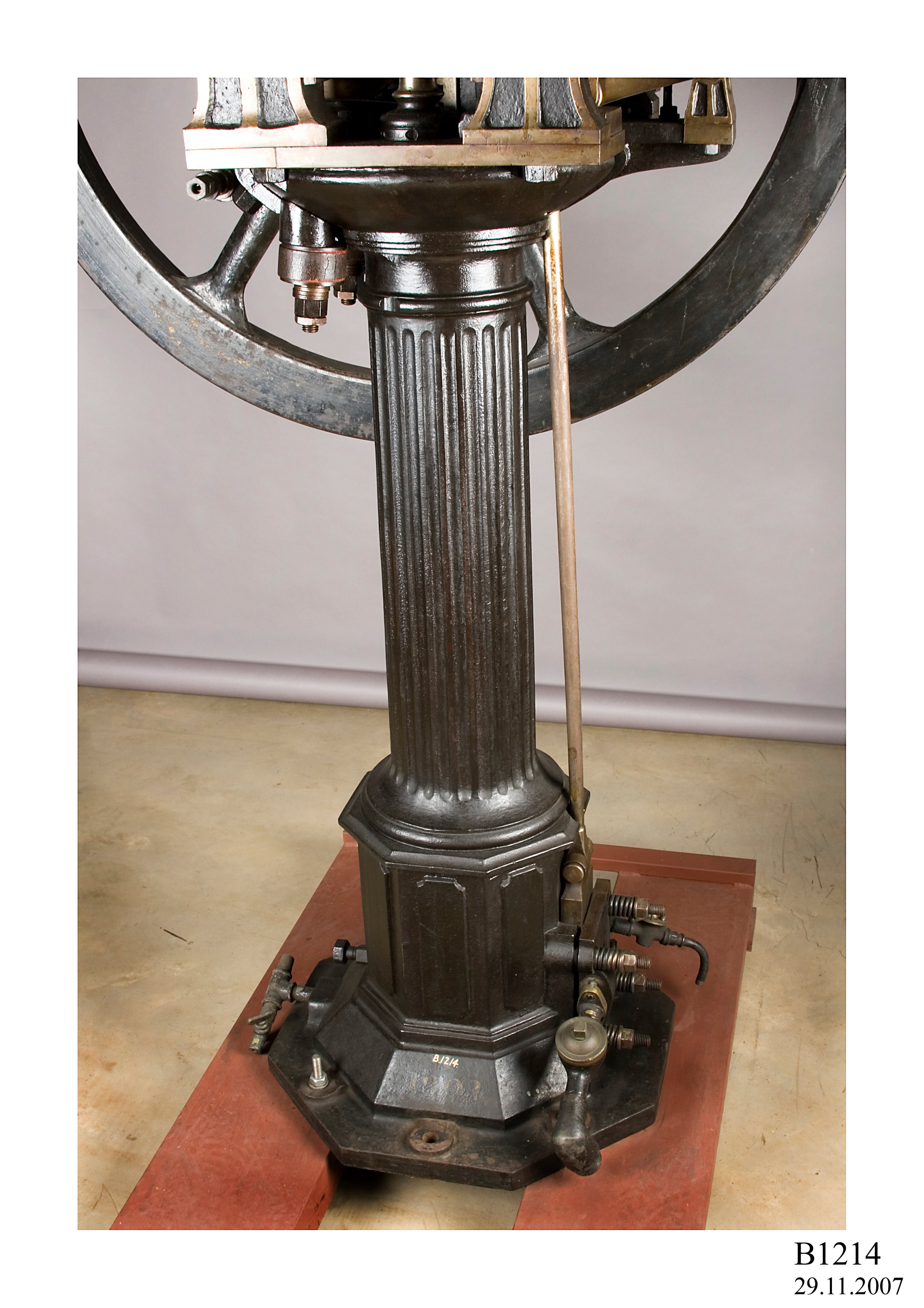 Otto-Langen vertical free piston atmospheric gas engine