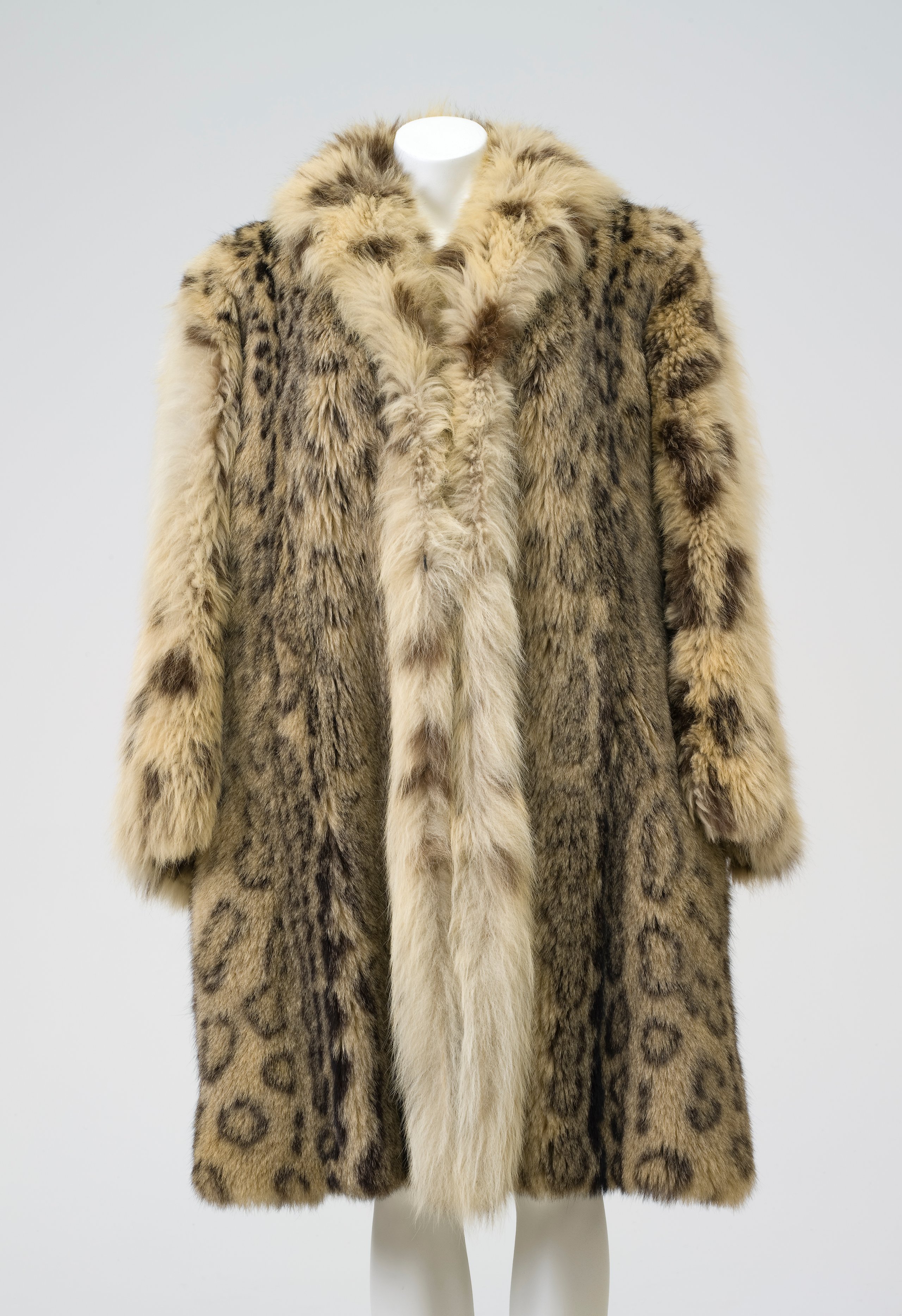 Real snow clearance leopard fur coat