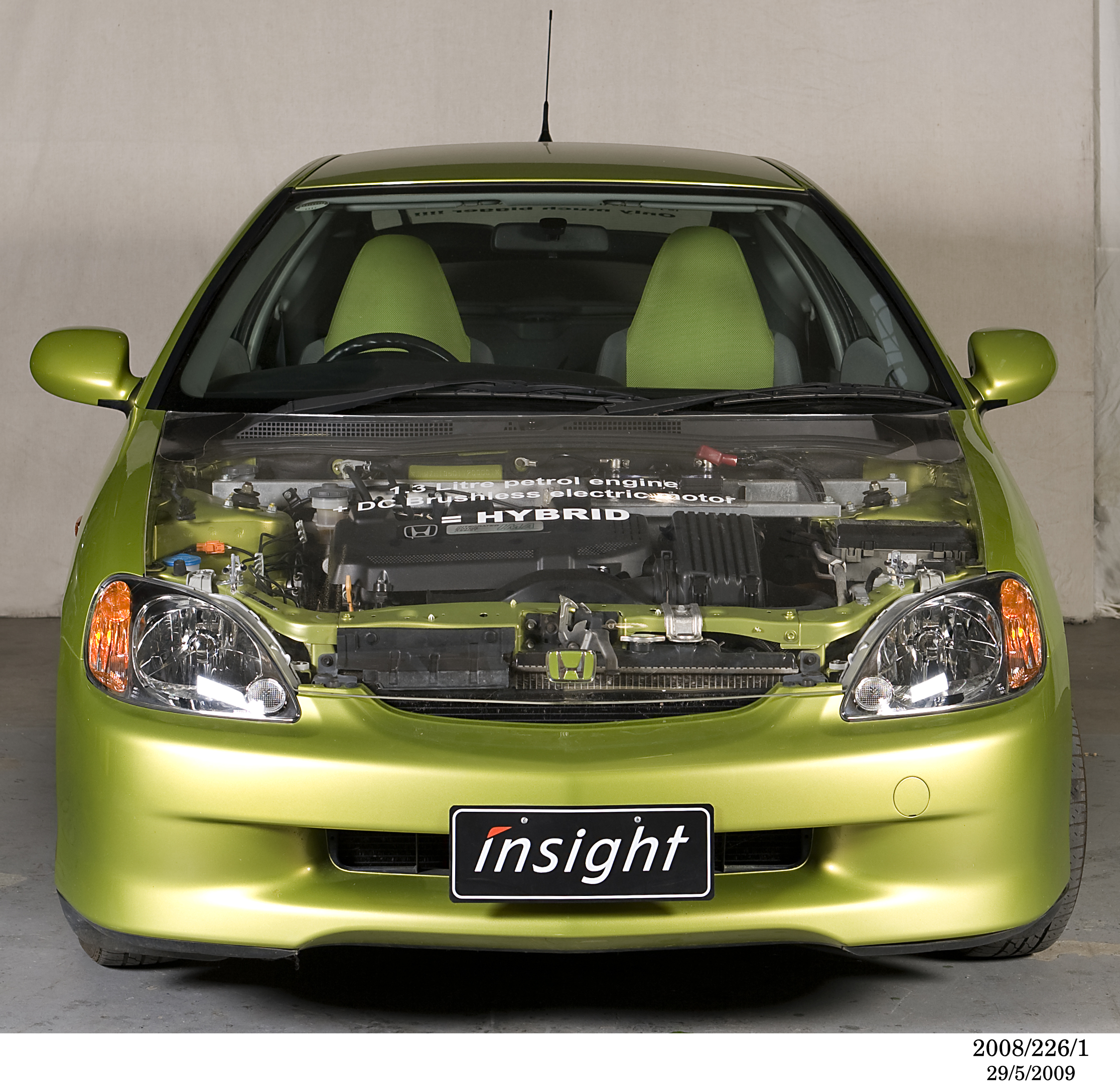 Honda Insight motor car