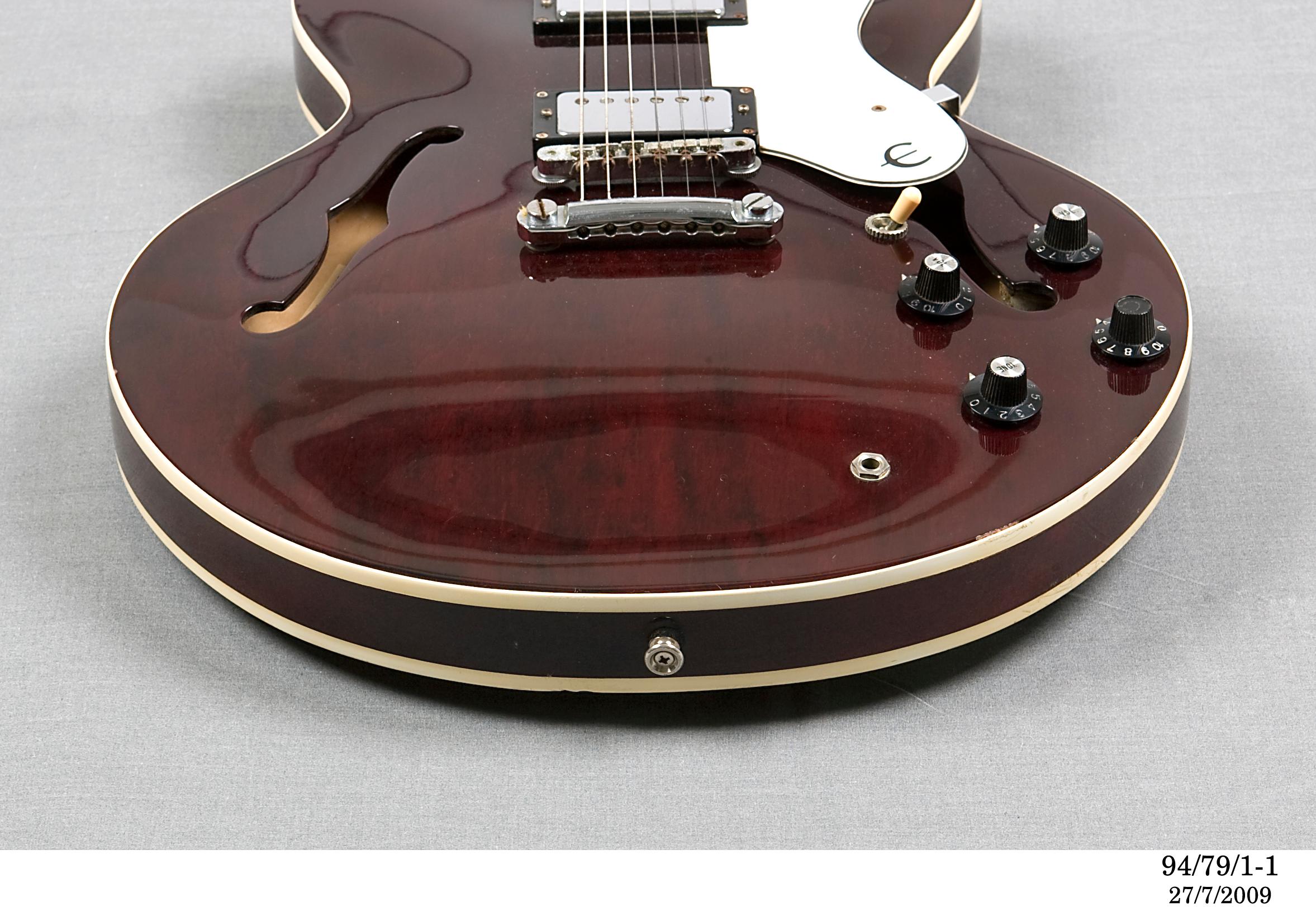 Powerhouse Collection Semi acoustic guitar by Gibson Inc