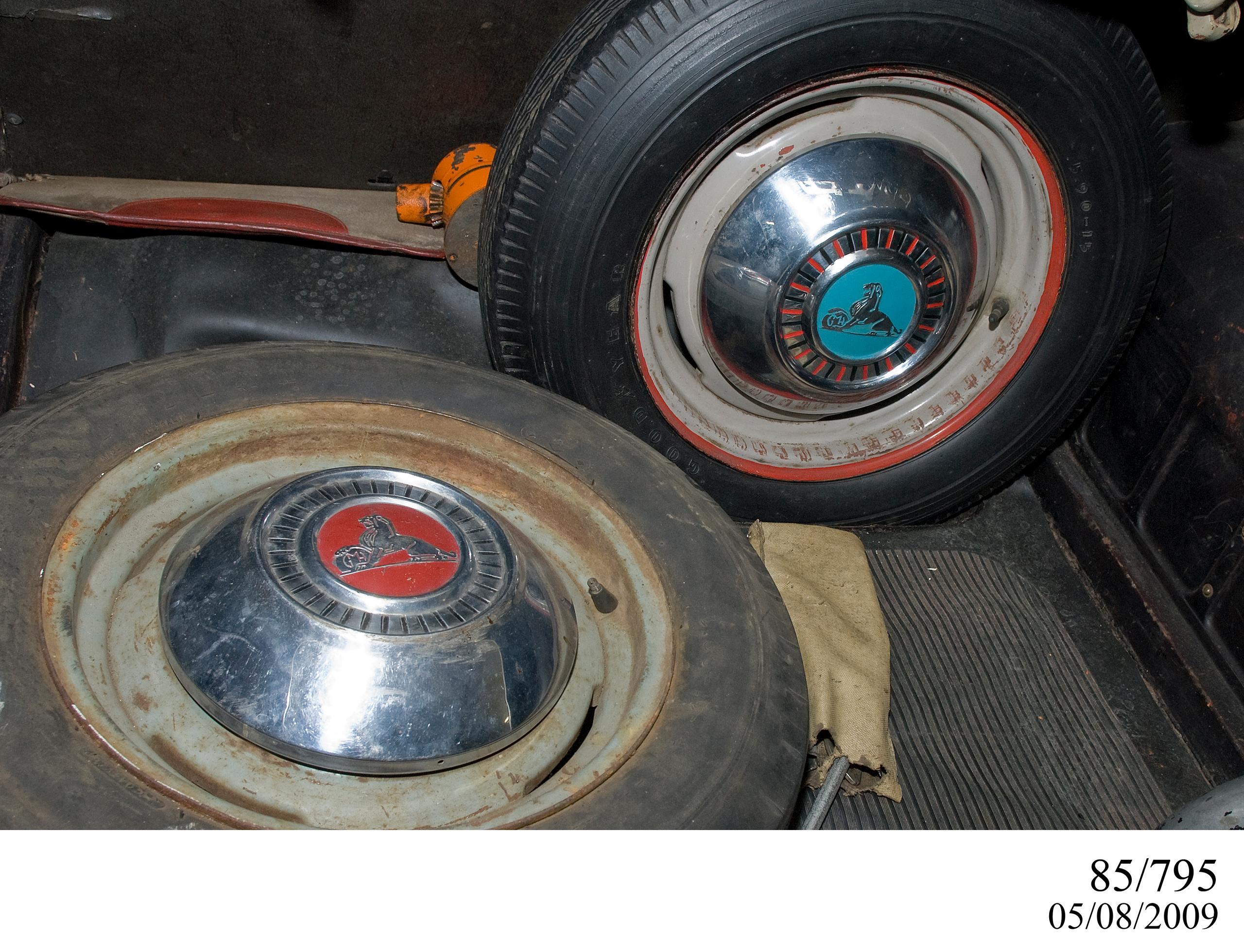 Fj holden hubcaps discount