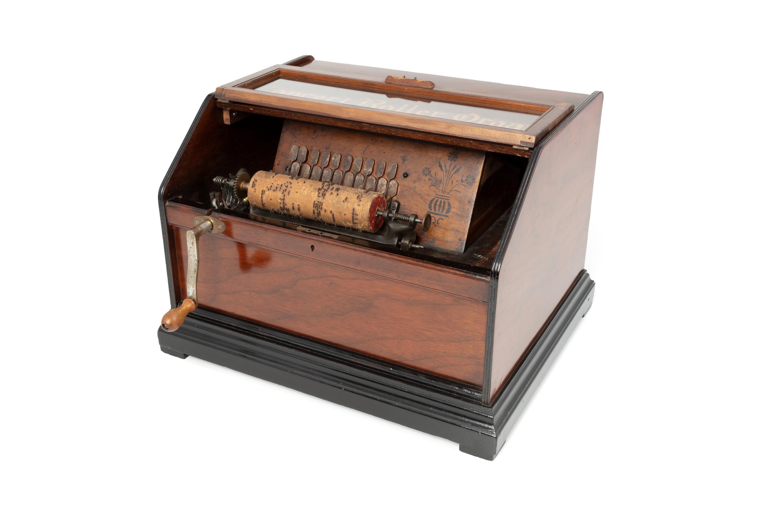 Powerhouse Collection - Hand-operated roller organ with music rolls