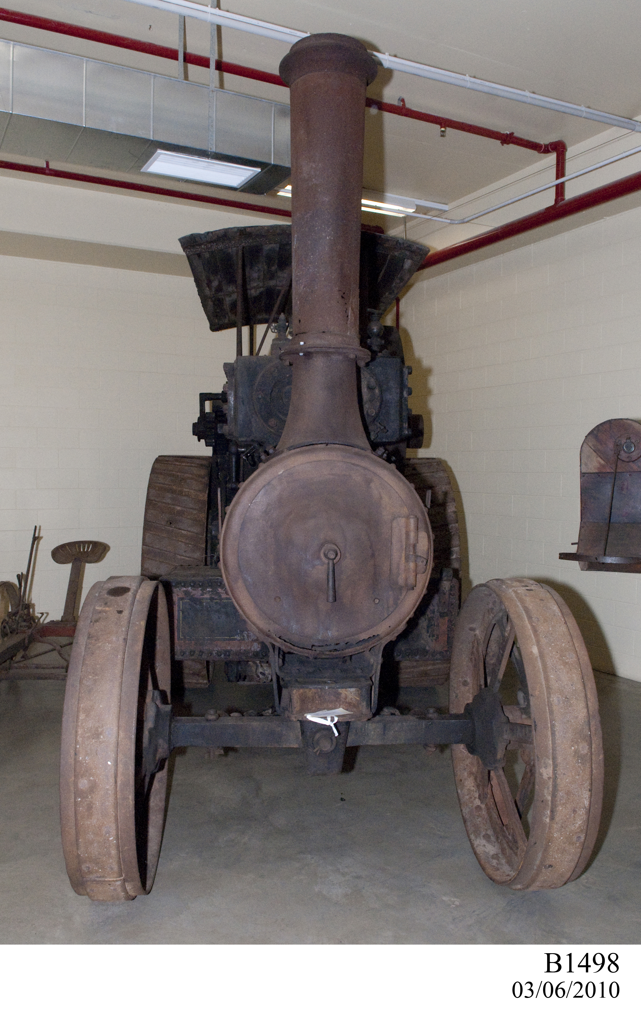 Steam traction engine