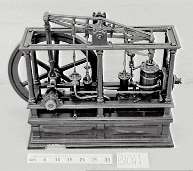 Model of single cylinder beam engine