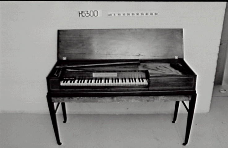 English square pianoforte