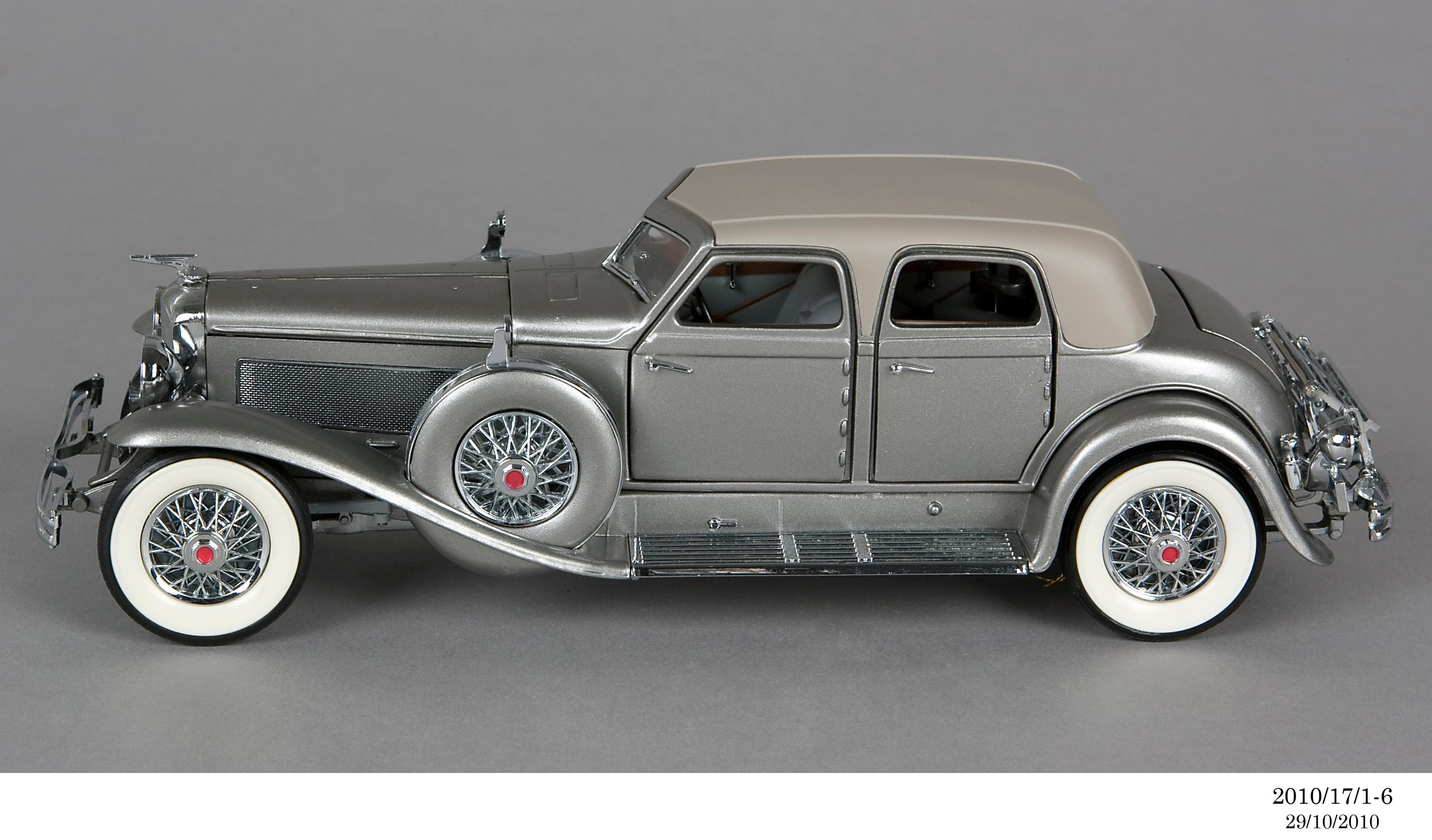 Model of 1933 Duesenberg SJ 'Twenty Grand'