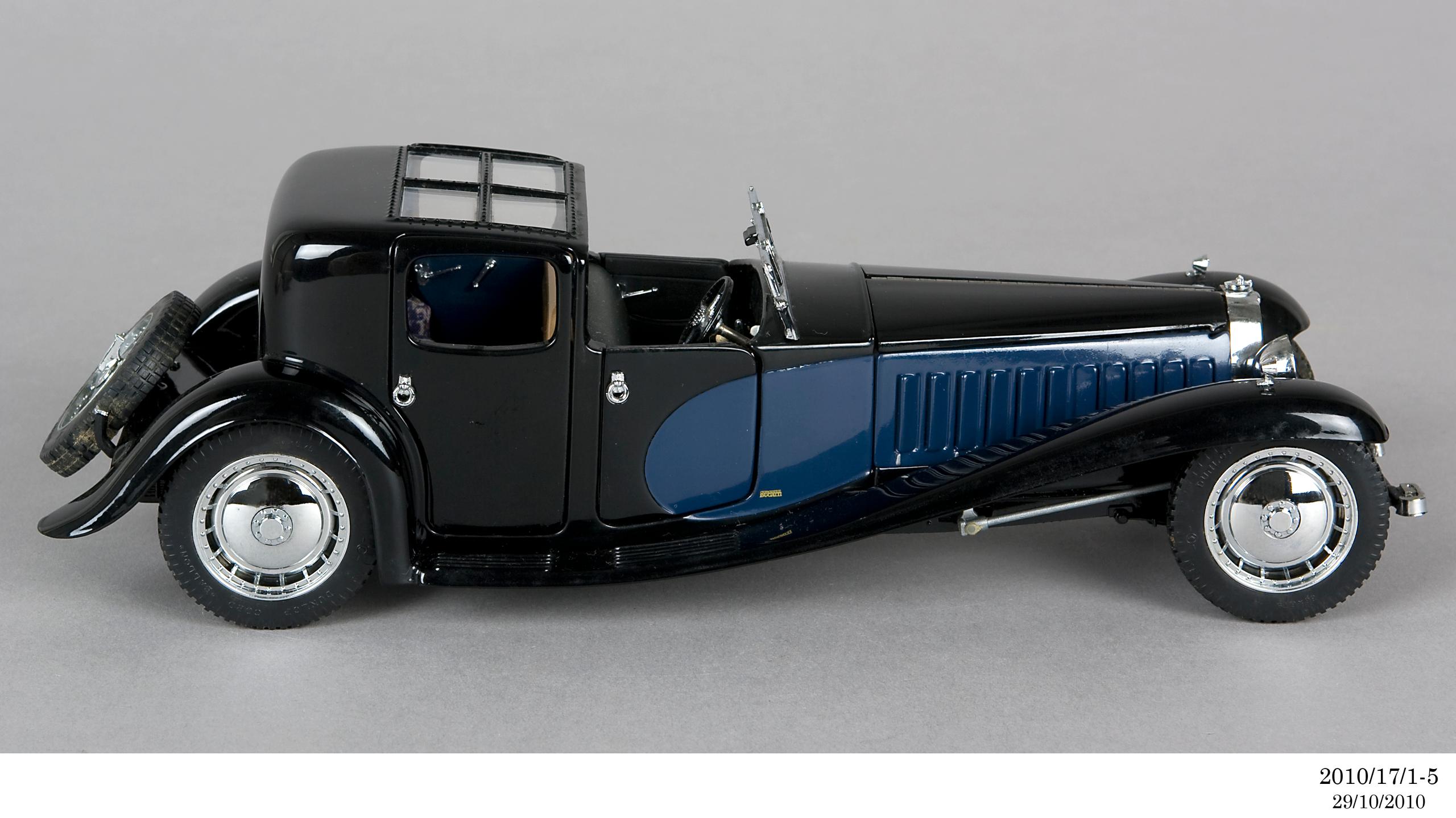BUGATTI E COUPE NAPOLEON　1930　ブガッティ Powerhouse Collection - Model of 1930 Bugatti Royale Coupe