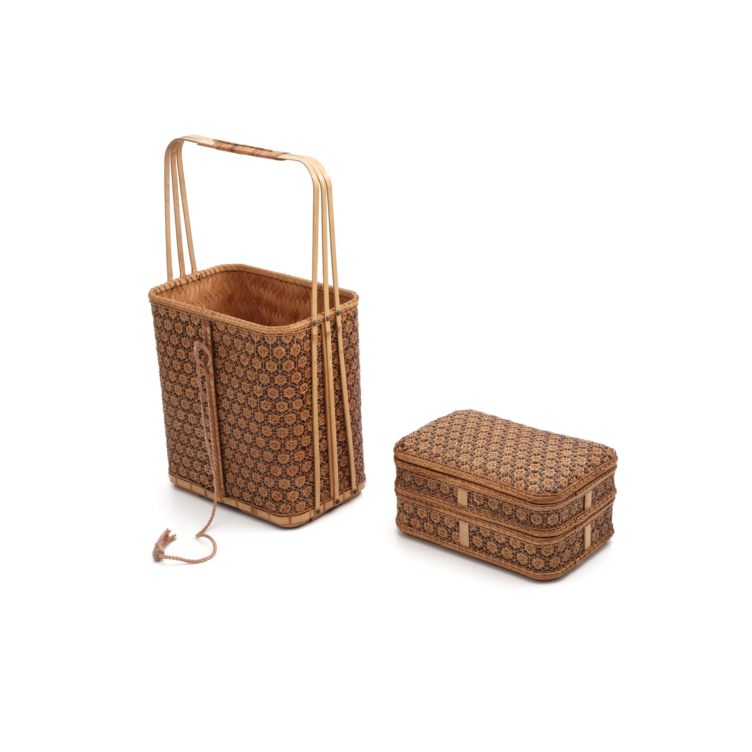 Bamboo basket with handle for tea utensils
