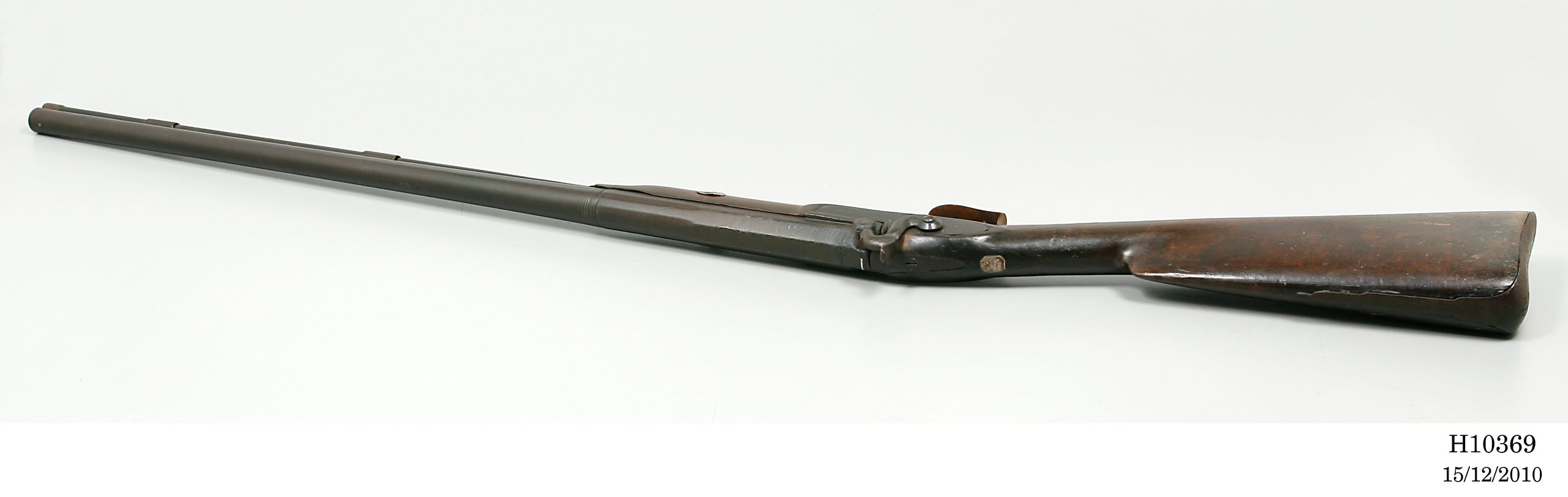 Percussion shotgun possibly owned by William Charles Wentworth