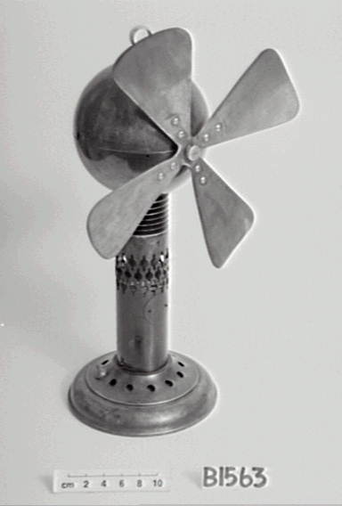 Hot air powered table fan by Draeger-Ventilator